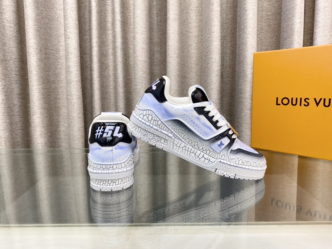 LV TRAINER SNEAKERS IN LIGHT BLUE OMBRE MIX COLORFUL CALFSKIN、mysite、Cacoeks