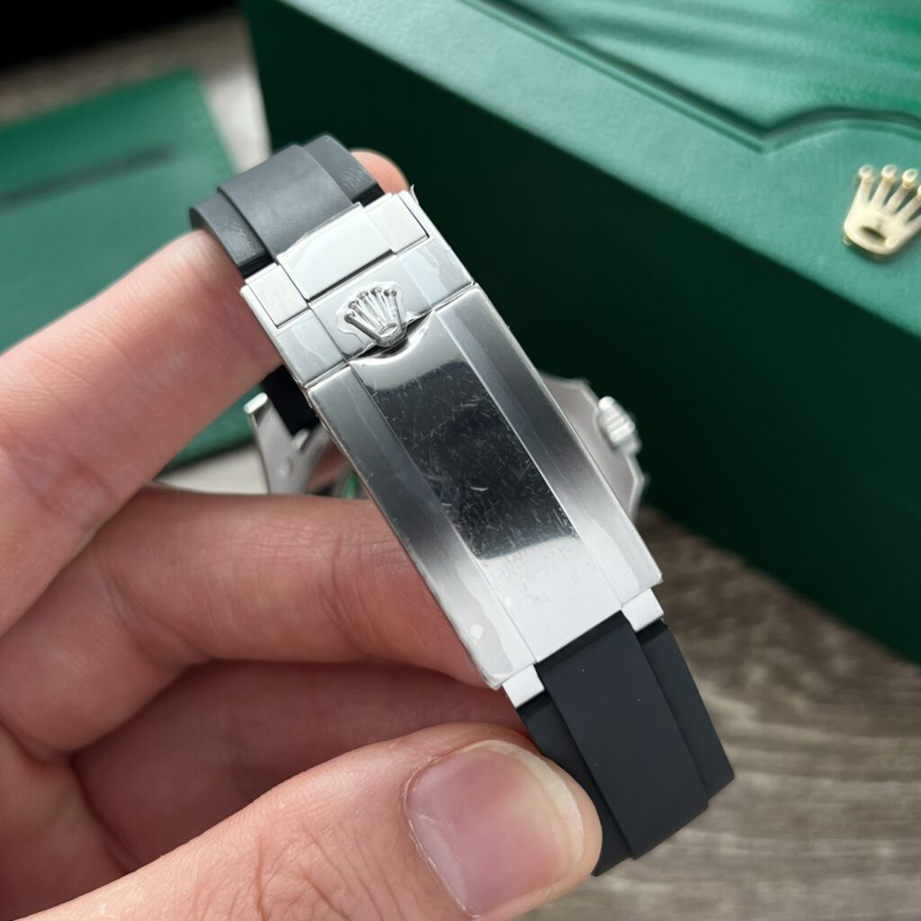 Đồng Hồ Rolex Yacht-Master Super Fake 11 Màu Đen EW Factory 40mm (2)