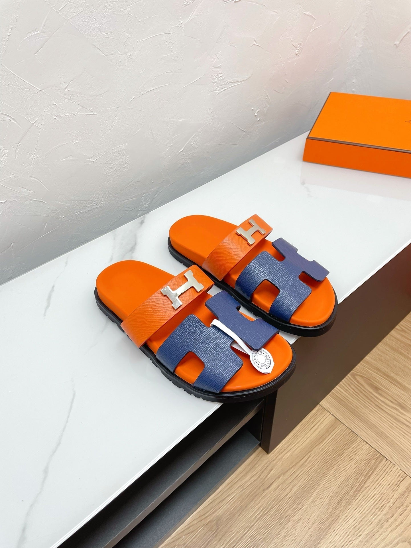 CHYPRE SANDAL LAPIS MIX ORANGE LAMBSKIN WITH H BUCKLE、mysite、Cacoeks