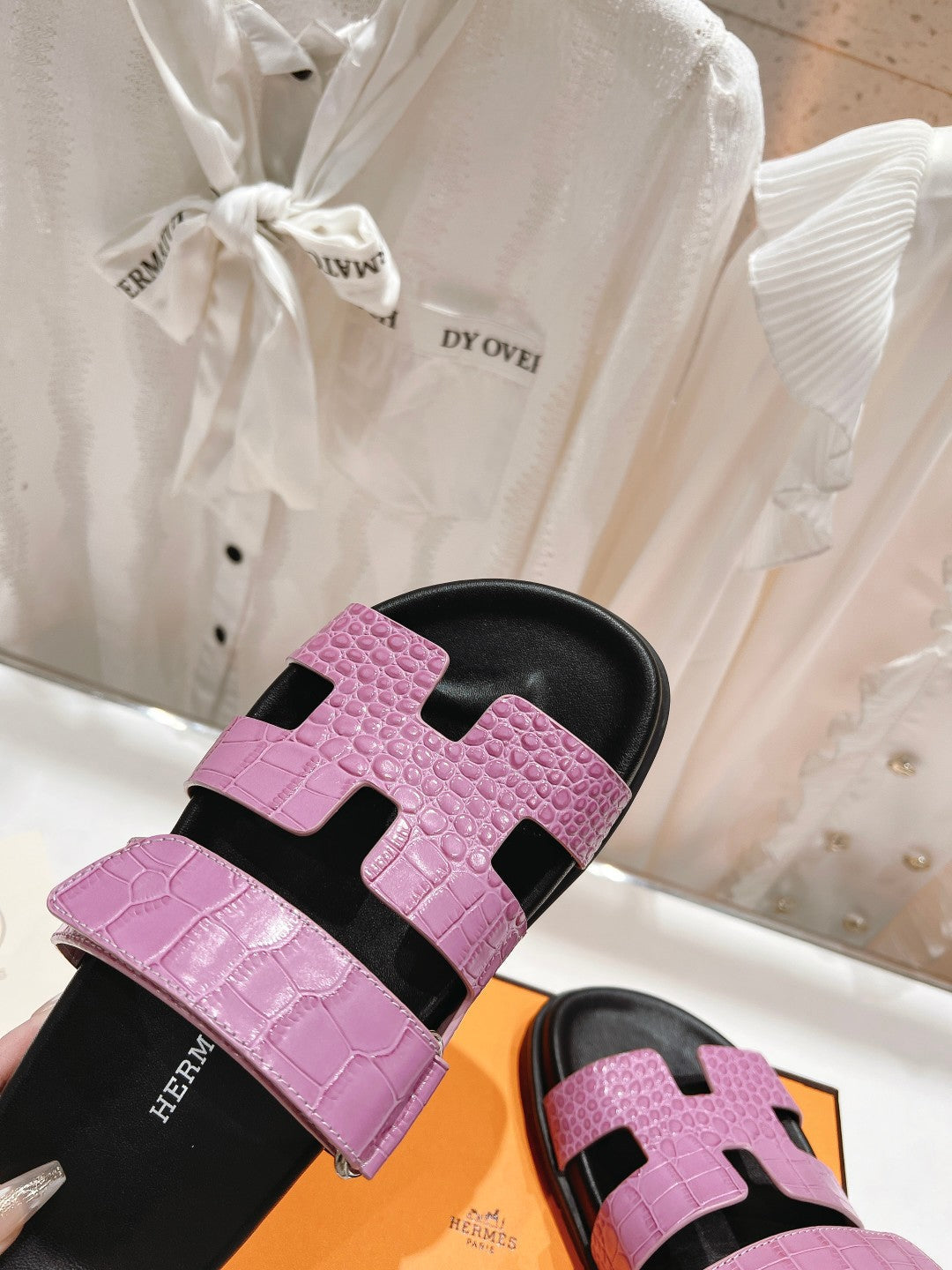 CHYPRE SANDAL BLACK AND LAVENDER LAMBSKIN、mysite、Cacoeks