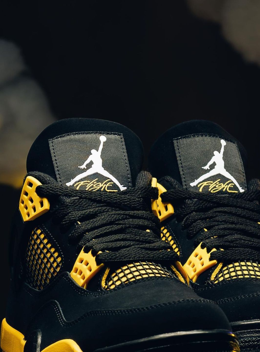 Air Jordan 4 Retro Yellow Thunder (2023)、JORDAN、Cacoeks