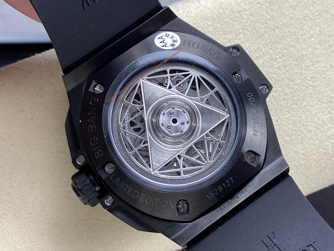 418.CX.1107.RX.MXM22 Hublot Big Bang Sang Bleu II Black Magic-fasswatch