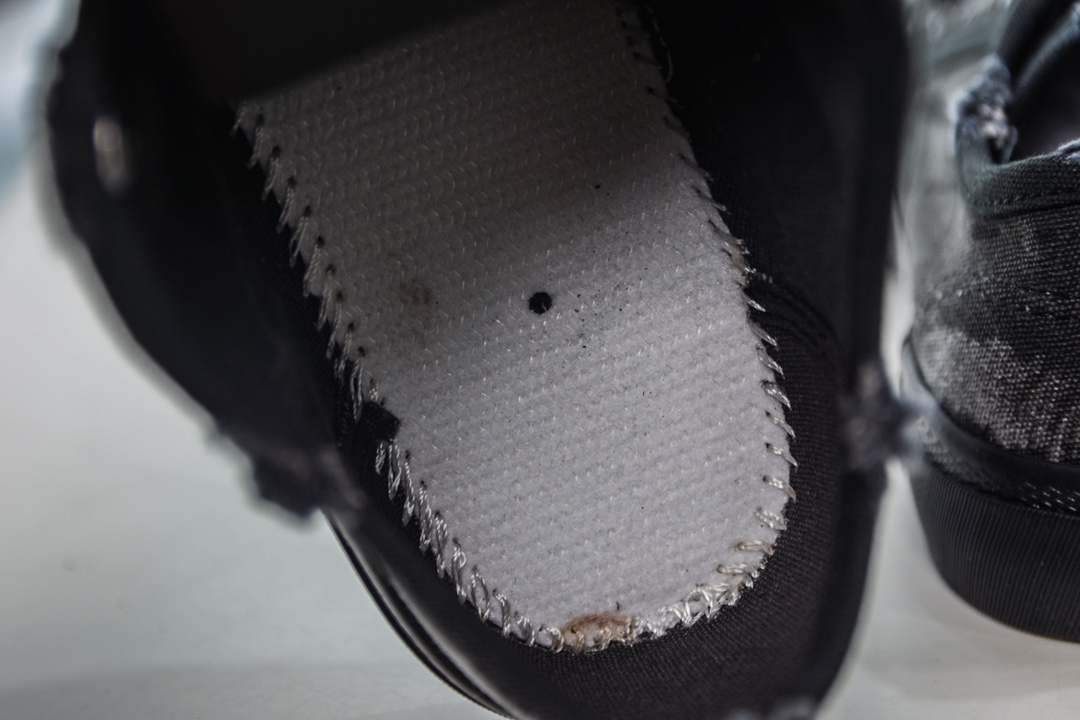 Balenciaga Paris Low Top Sneaker in Black Destroyed Cotton、mysite、Cacoeks