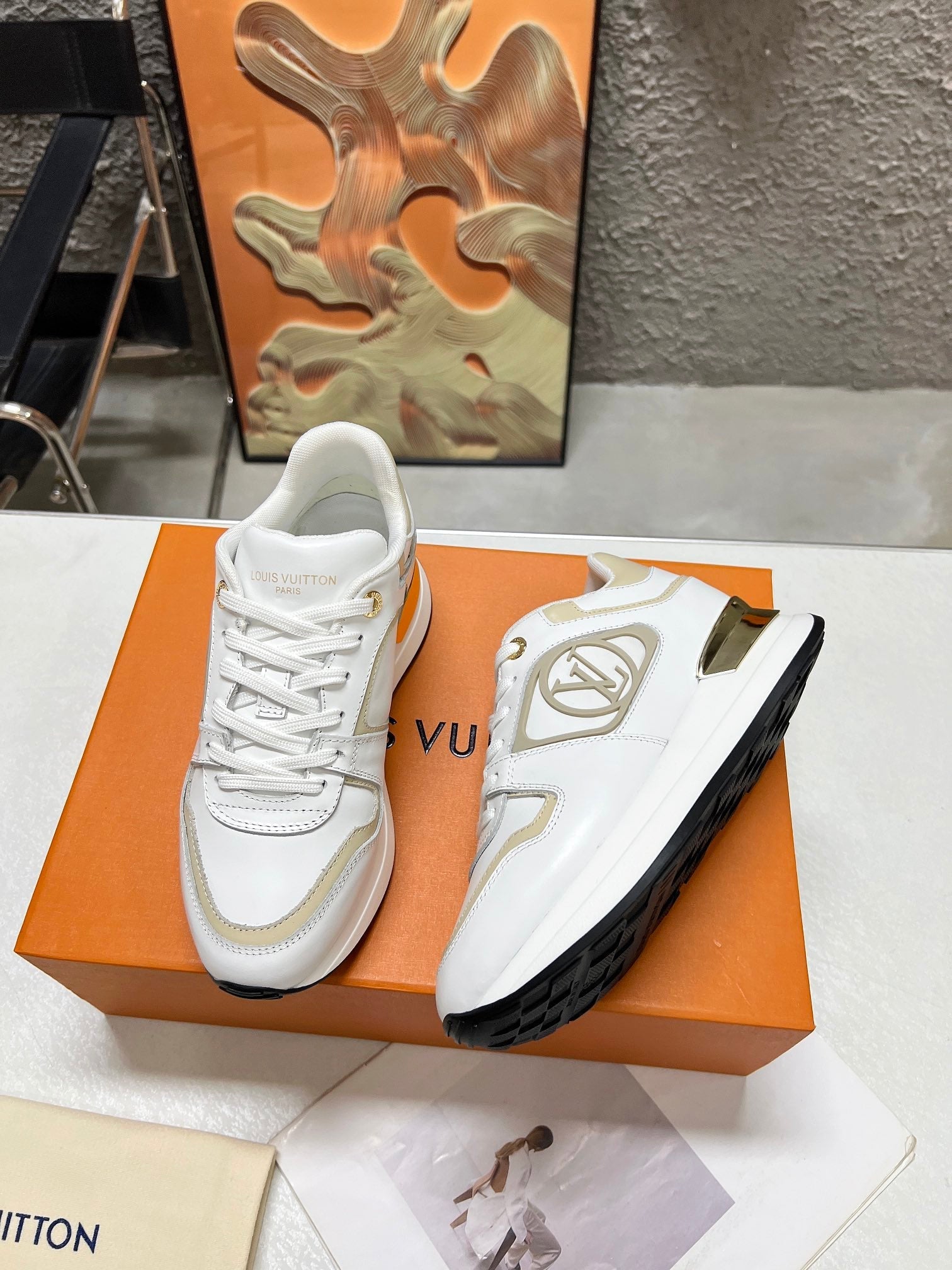 LV WOMEN SNEAKER IN WHITE MIX BEIGE CREAM CALFSKIN、mysite、Cacoeks