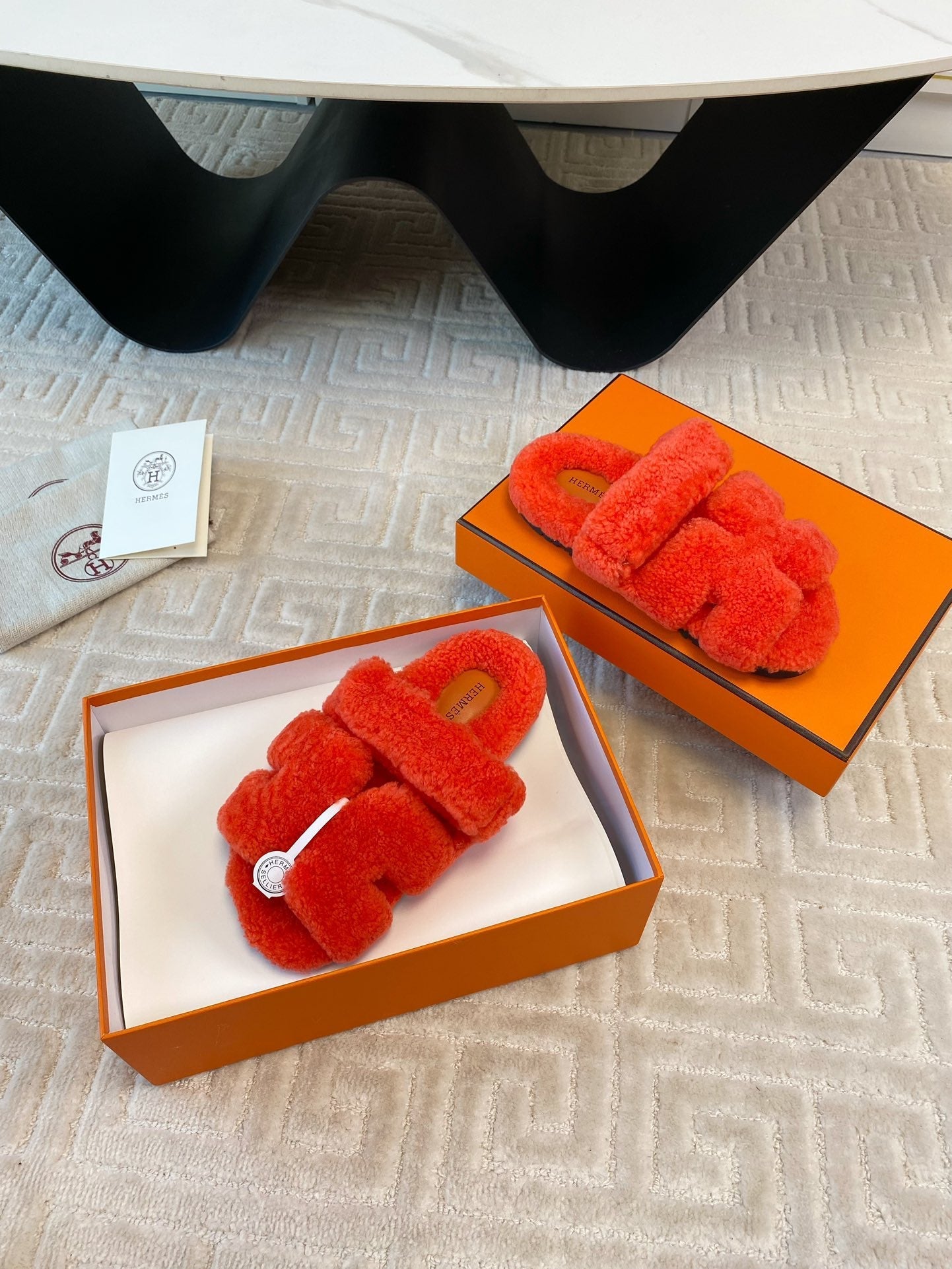 CHYPRE SANDAL IN LIGHT ORANGE SHEARLING、mysite、Cacoeks
