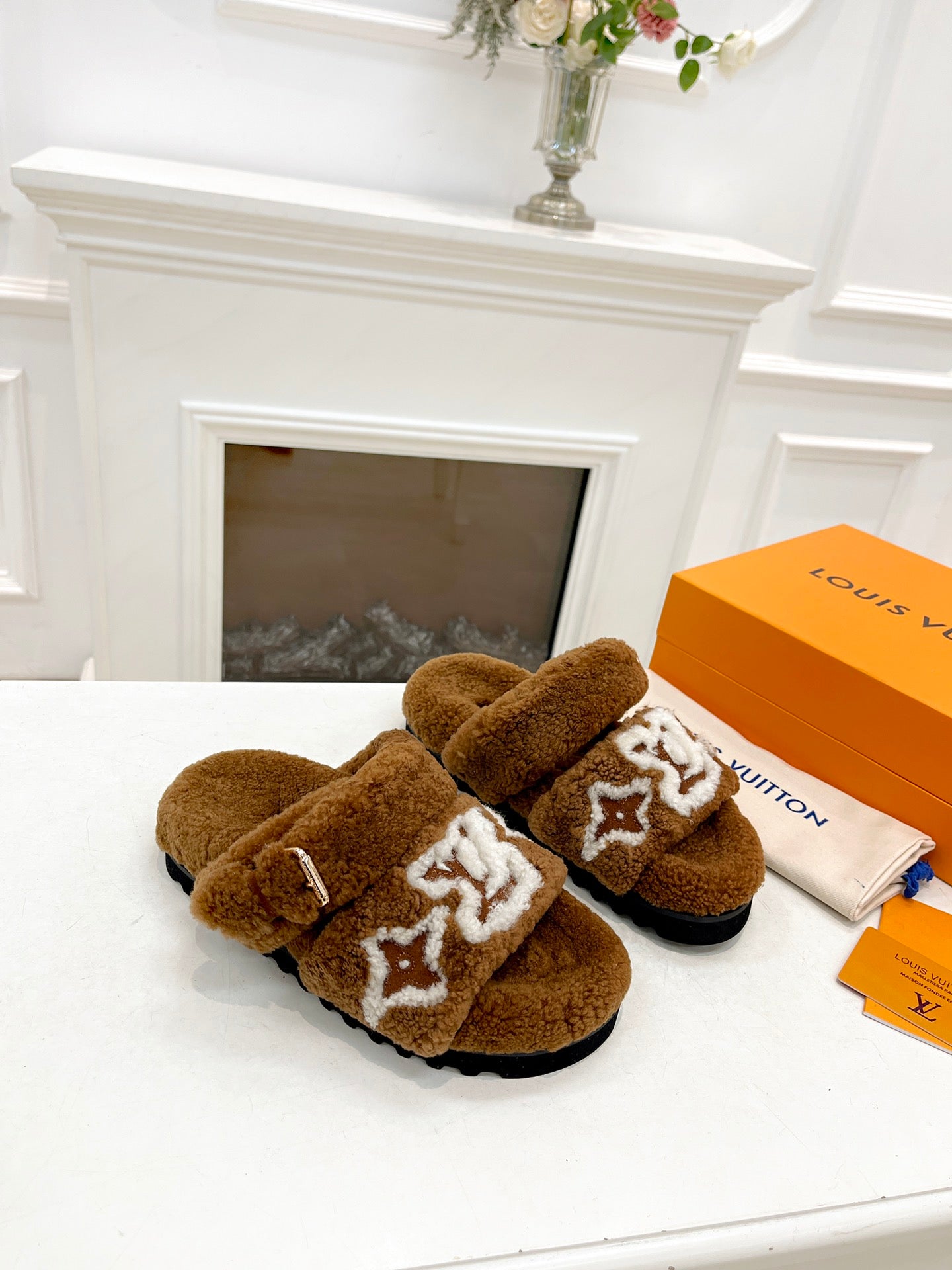 DAD SANDAL MULE IN CARAMEL BROWN MIX WHITE FLEECE、mysite、Cacoeks