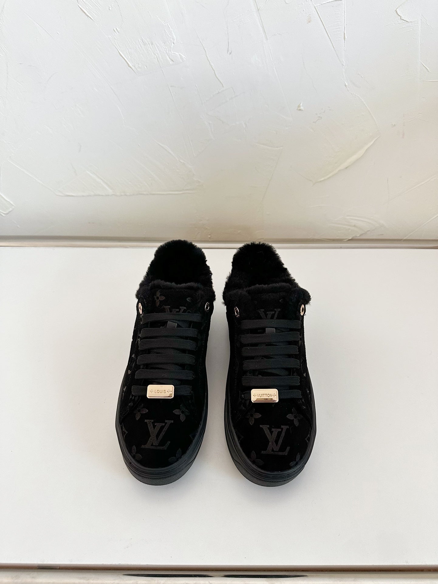 TIME OUT SNEAKER IN BLACK MONOGRAM EMBOSSED SUEDE WITH FLEECE LINING、mysite、Cacoeks