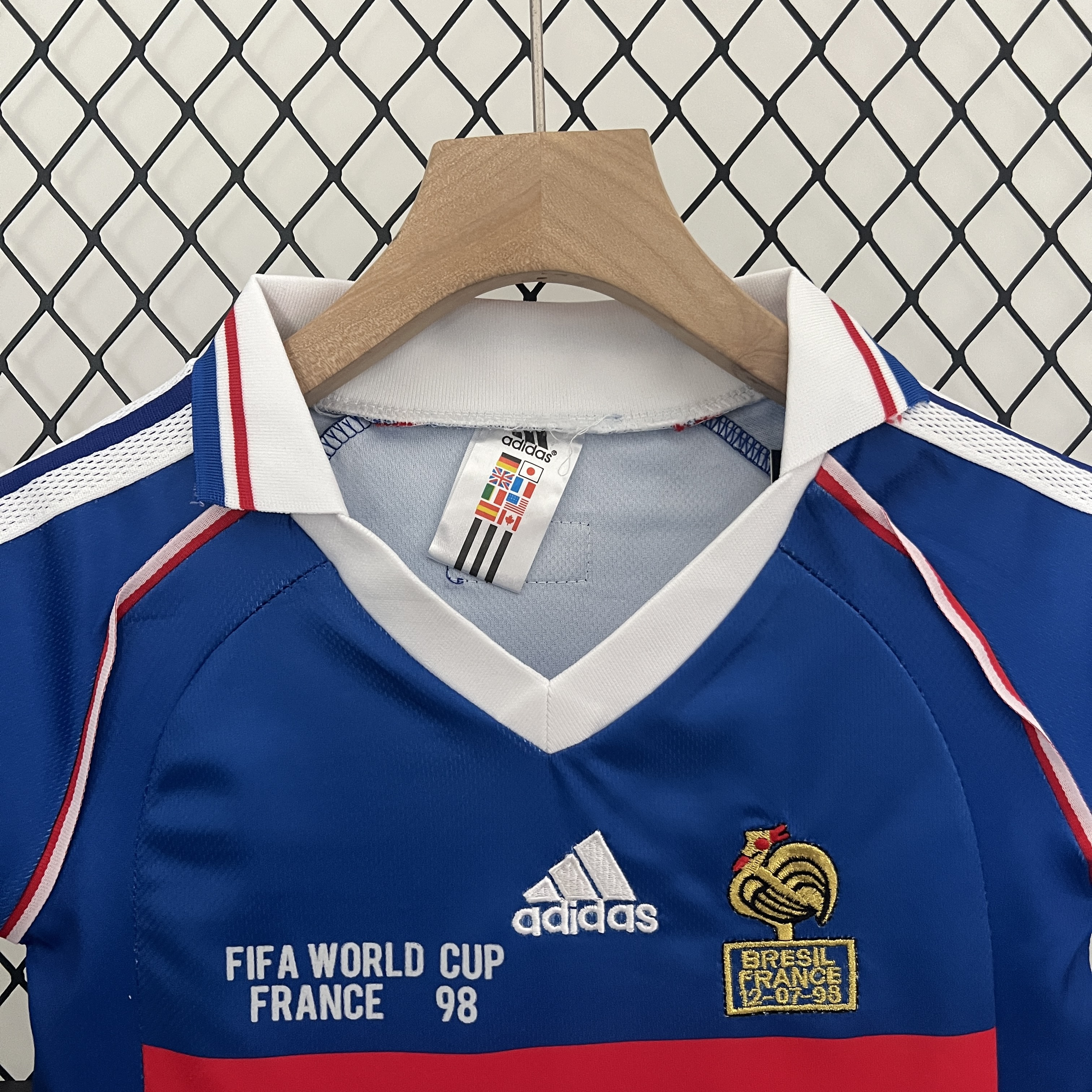 GlobeJersey-Retro France 1998 Home Stadium Kids Kit