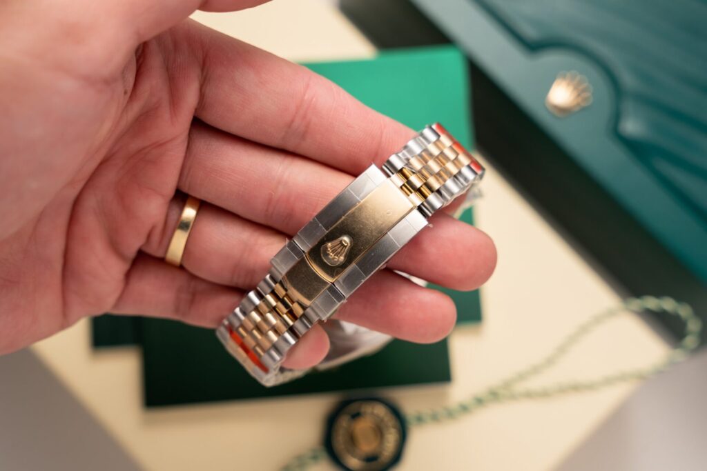 Đồng Hồ Rolex DateJust Mặt Xà Cừ Bọc Vàng Thật Nhà Máy GM 36mm (4)