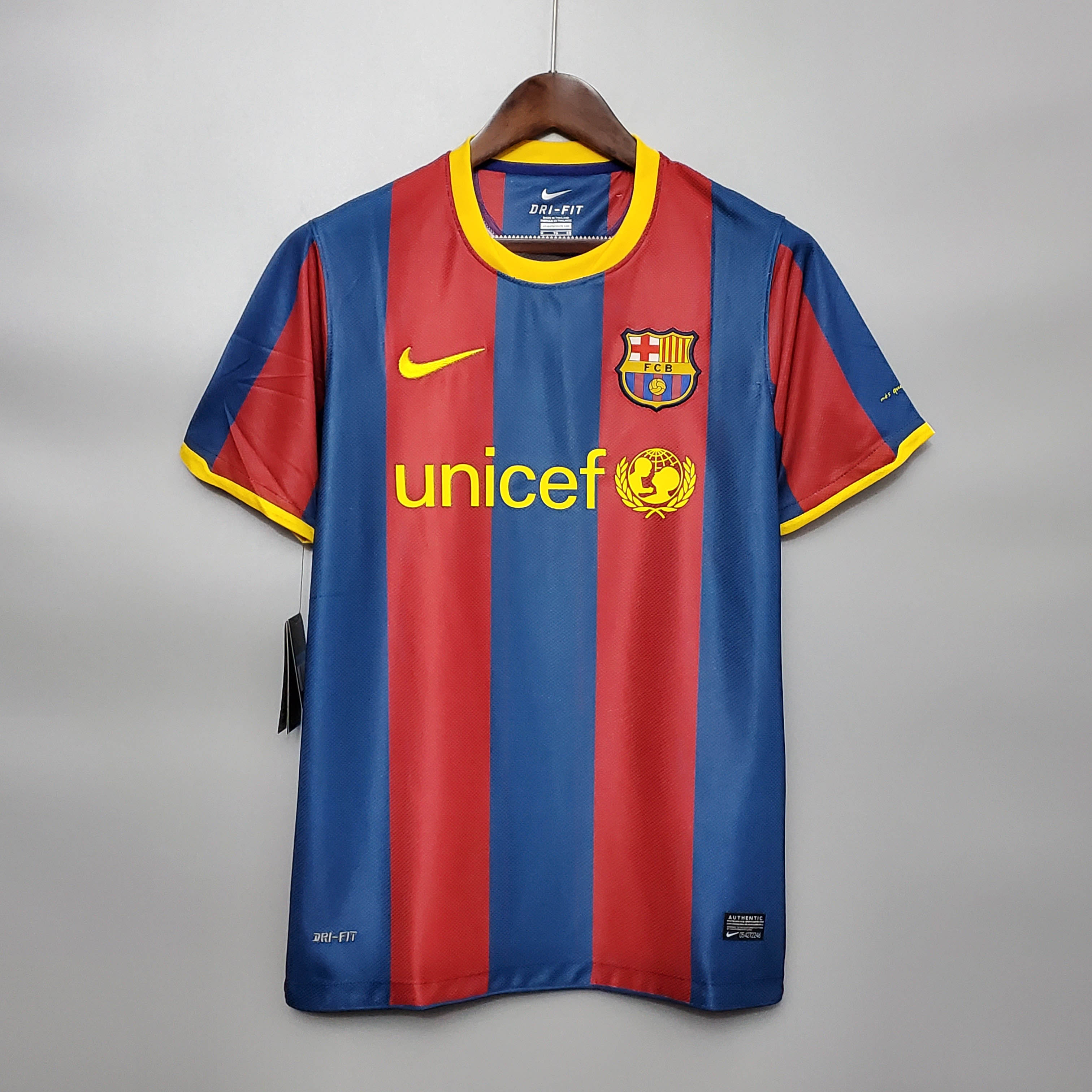 2010/2011 Retro Barcelona Home Football Shirt 1:1 Thai Quality:football jersey mysite: unitedjerseyfootball 邓江浪:football