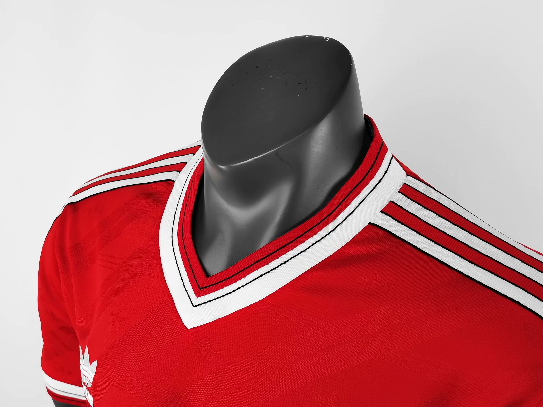 Higojerseys-Retro Manchester United 86-88 Home Stadium Jersey