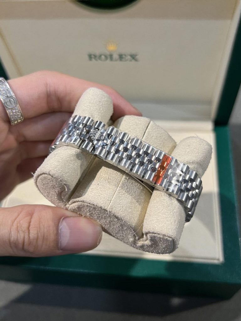 Đồng Hồ Nữ Đính Đá Rolex DateJust Super Fake Cọc Số La Mã 31mm (2)