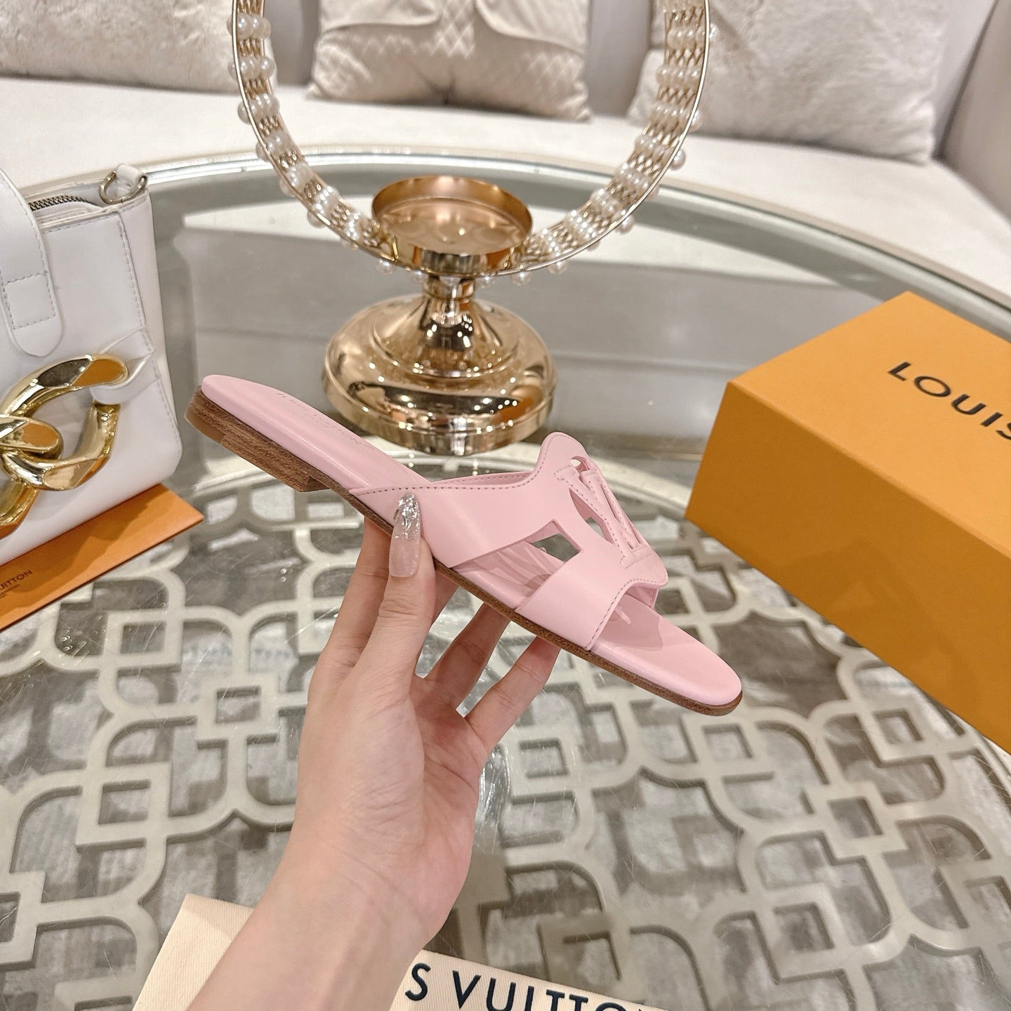 ISOLA FLAT SLIDE IN PASTEL PINK CALFSKIN、mysite、Cacoeks