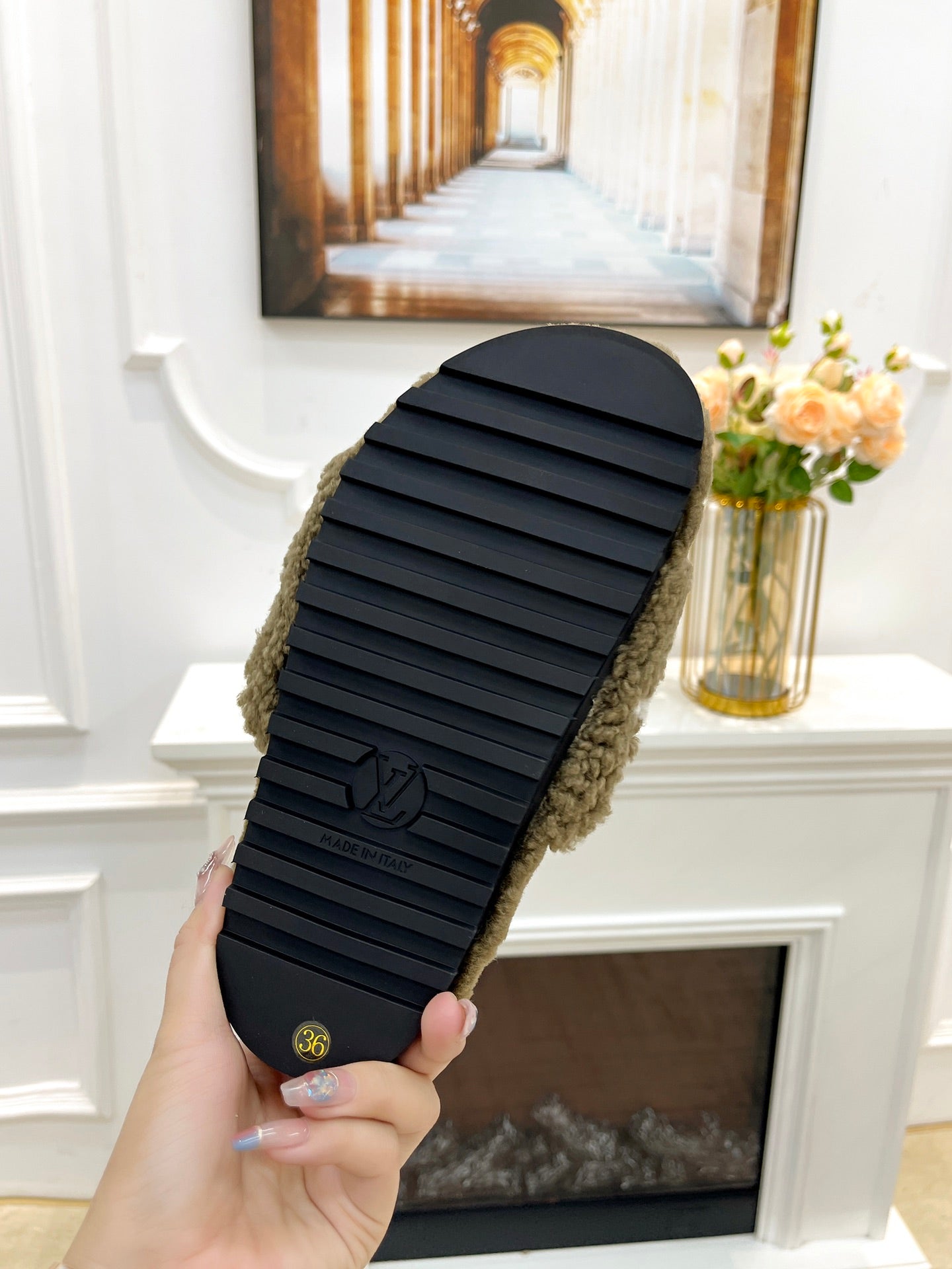 LV FLAT SLIPPER IN ARMY GREEN MIX WHITE SHEARLING、mysite、Cacoeks