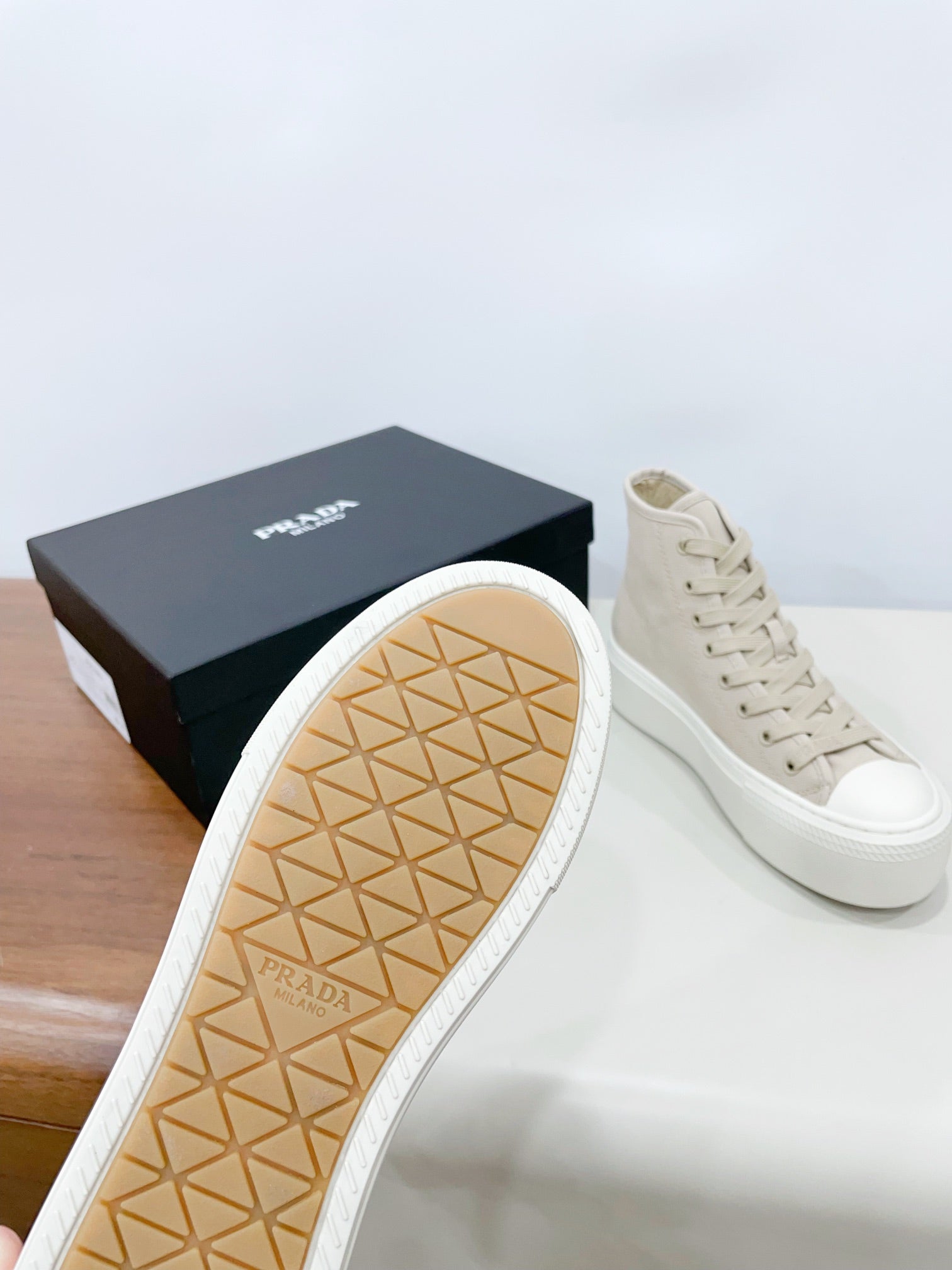 HIGH-TOP SEANKERS IN BEIGE CANVAS、mysite、Cacoeks