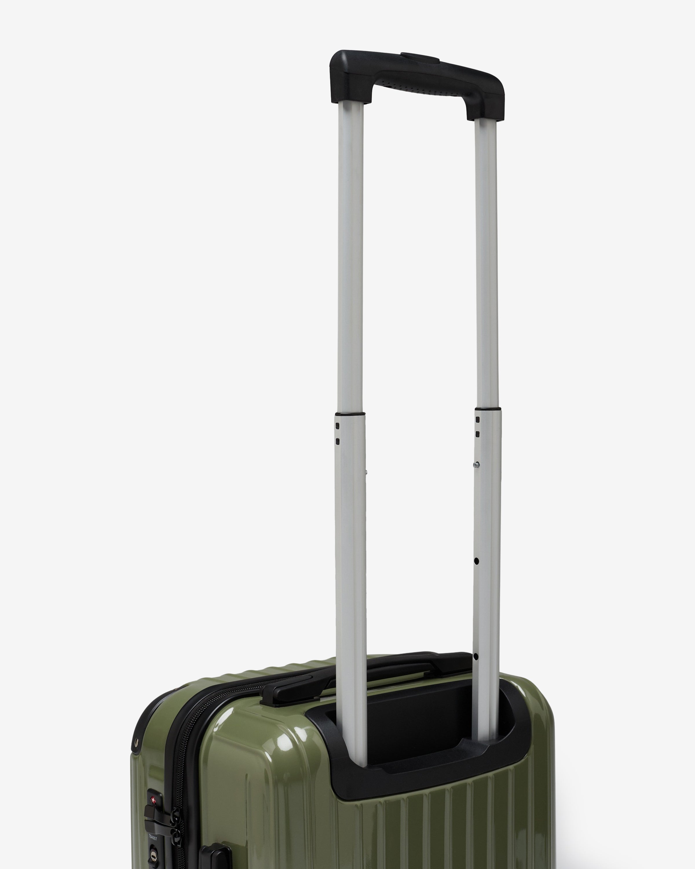 UNDEFEATED CARRY-ON LUGGAGE