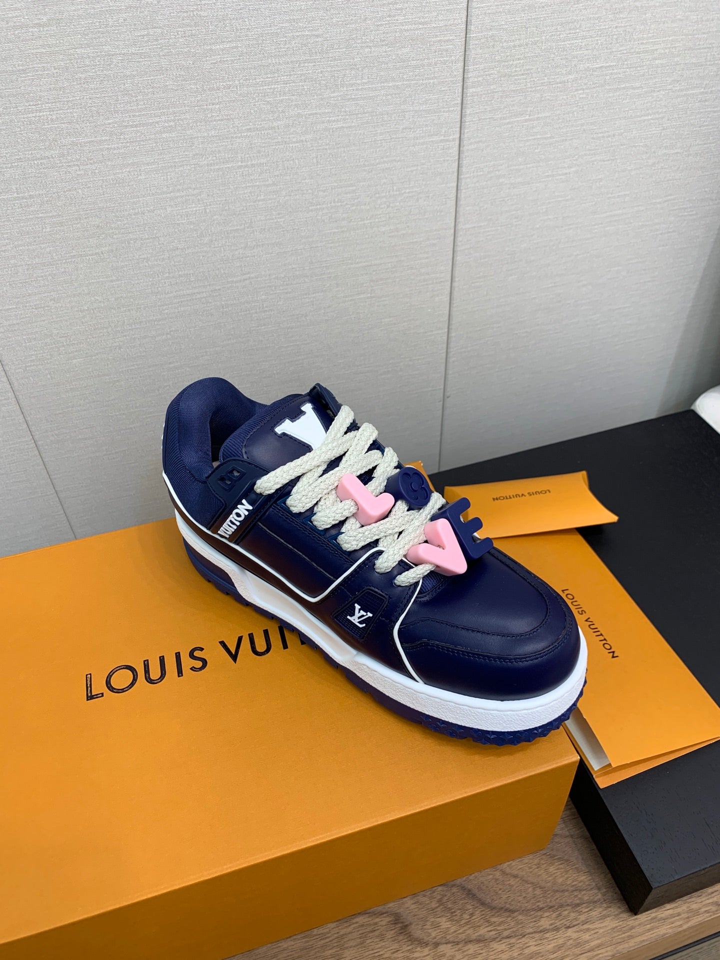 LV WOMEN'S TRAINER IN NAVY BLUE CALFSKIN、mysite、Cacoeks