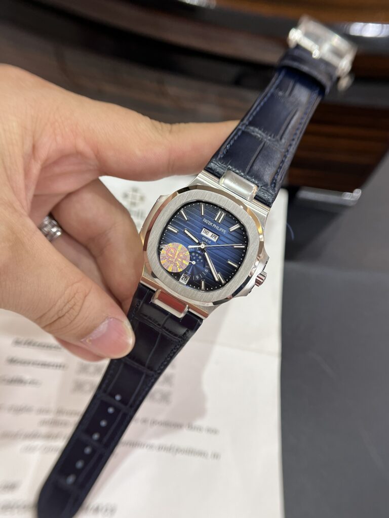Đồng Hồ Patek Philippe 5726G Dây Da Màu Xanh GRF 40 (1)