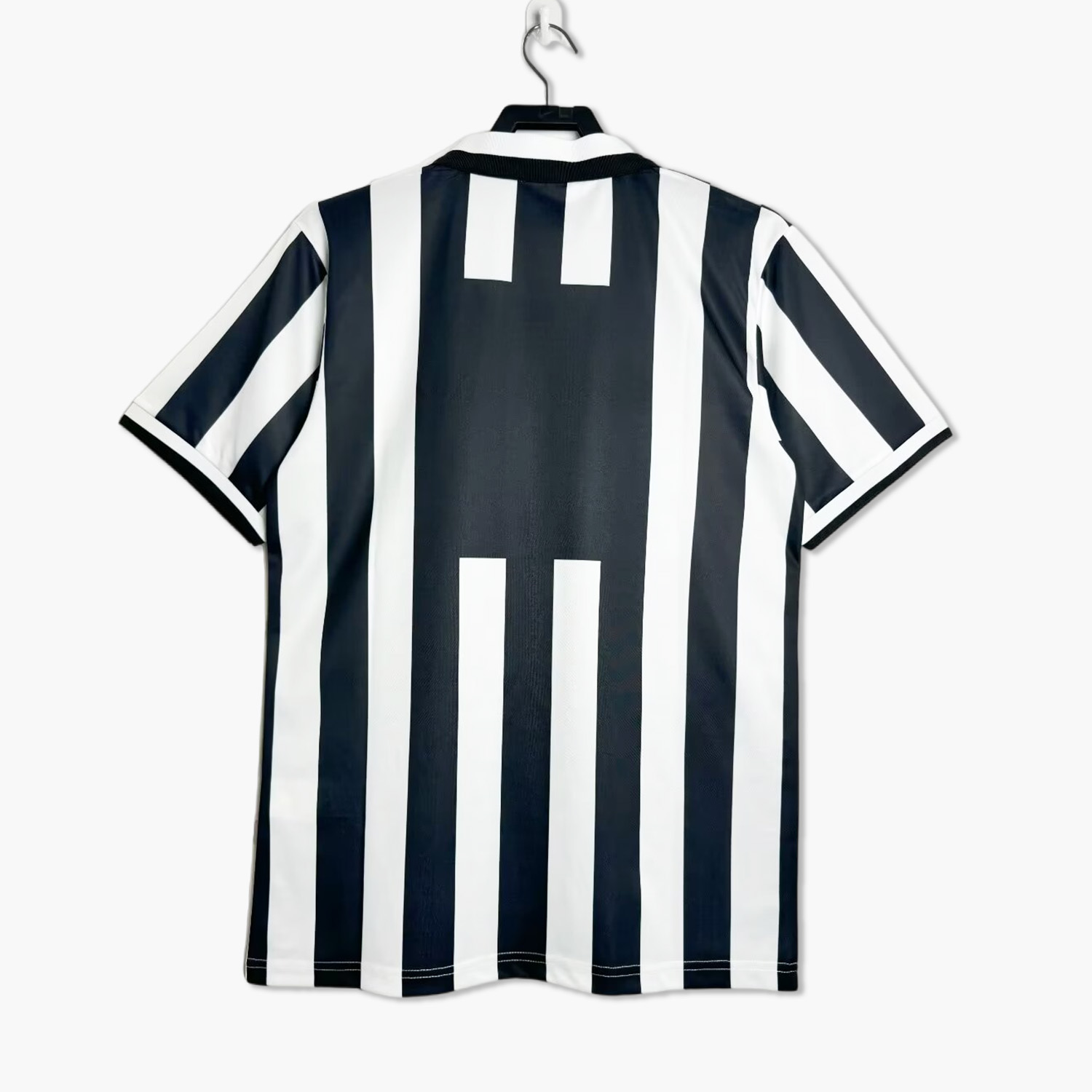 ManixJersey.com | Retro Juventus 1995-97 Home Stadium Jersey -Customize Name, Number and Patch | Worldwide Shipping