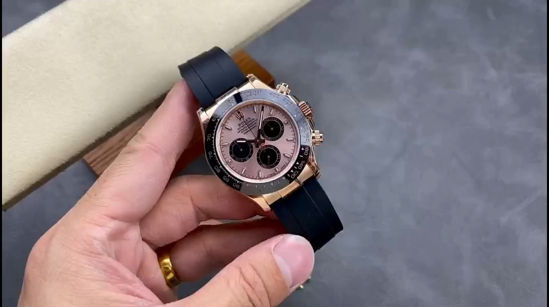 Rolex Daytona 126515LN 0006 Sundust 40mm Everose Gold Oysterflex 2025-fasswatch