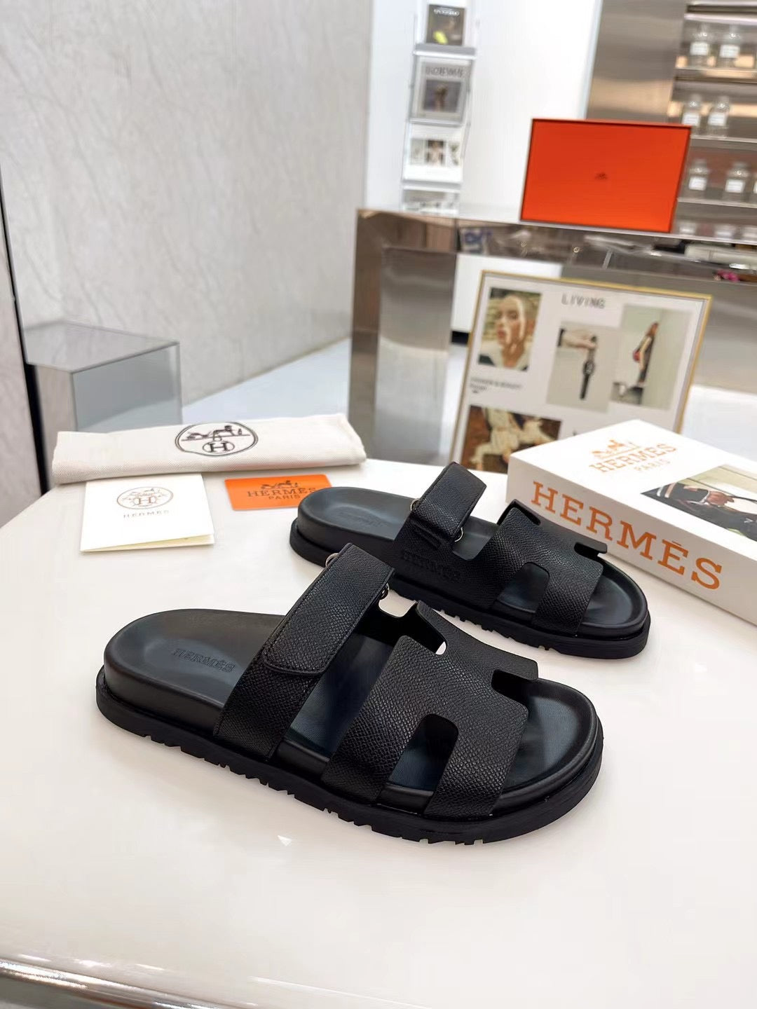 CHYPRE SANDAL IN BLACK CALFSKIN 186752、mysite、Cacoeks