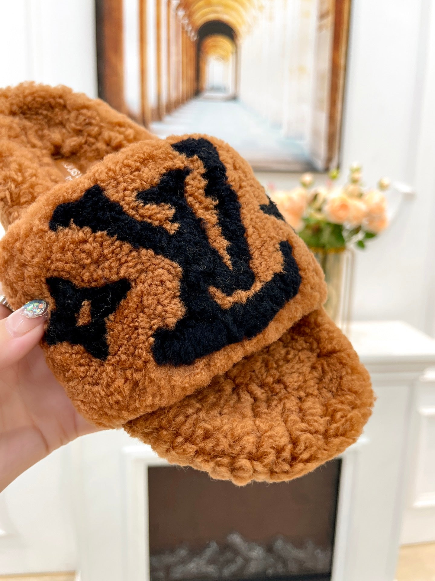 LV FLAT SLIPPER IN GINGERBREAD BROWN MIX BLACK SHEARLING、mysite、Cacoeks