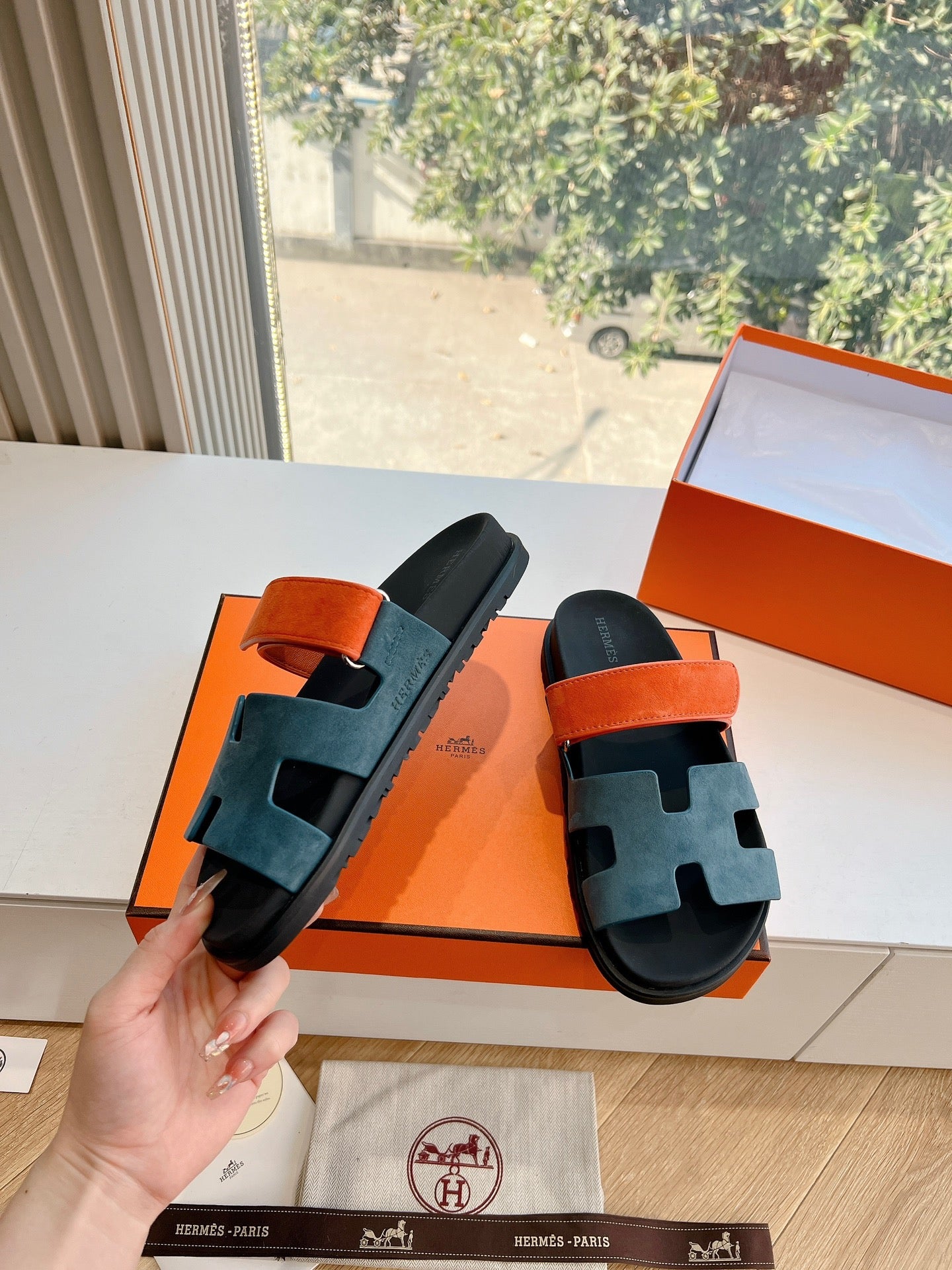 CHYPRE SANDAL IN TEAL GREEN MIX FIRE ORANGE SUEDE、mysite、Cacoeks