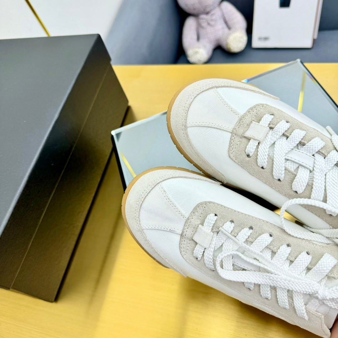 CC SNEAKER IN WHITE CALFSKIN AND SUEDE、mysite、Cacoeks