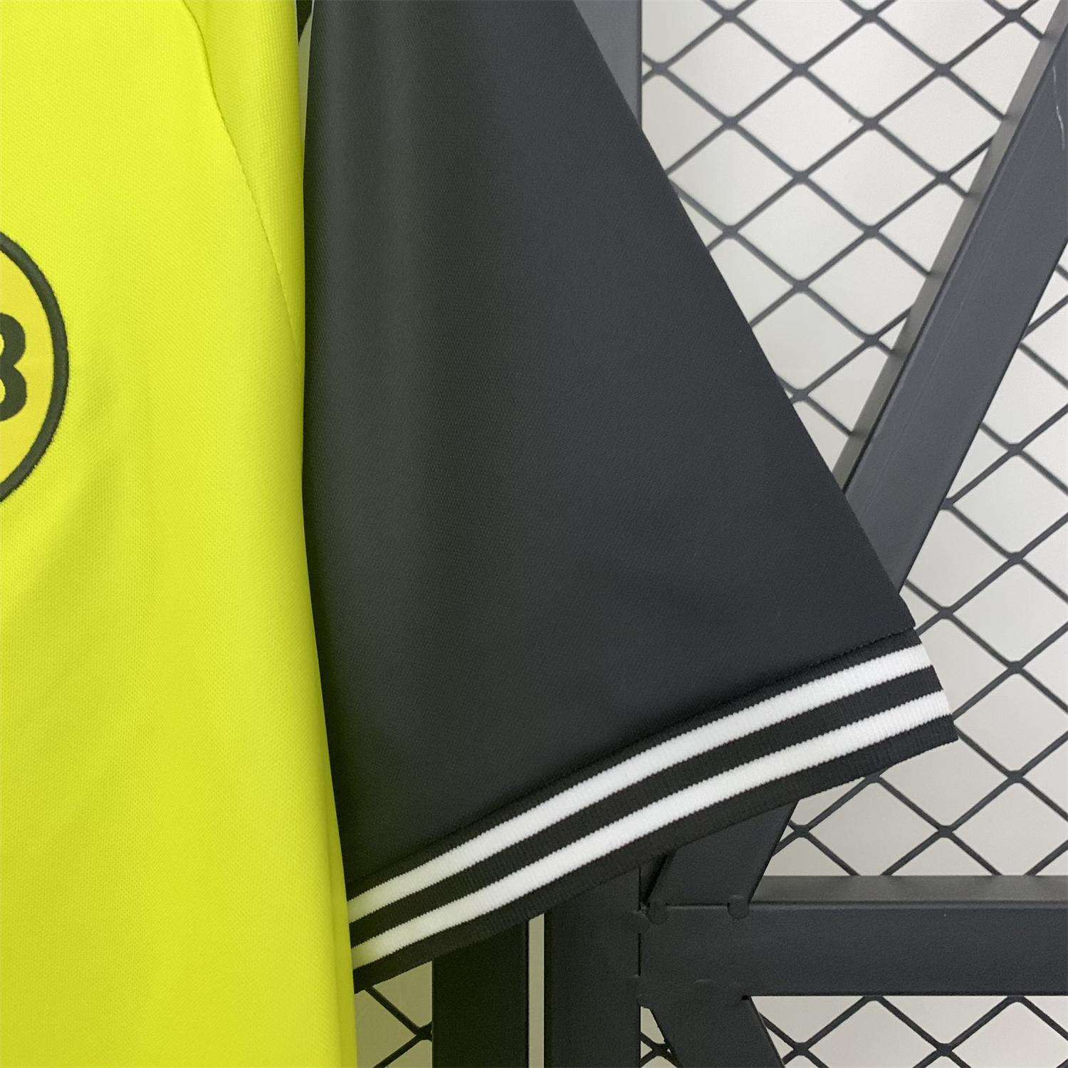 foot-Retro Dortmund 1995-96 Home Jersey