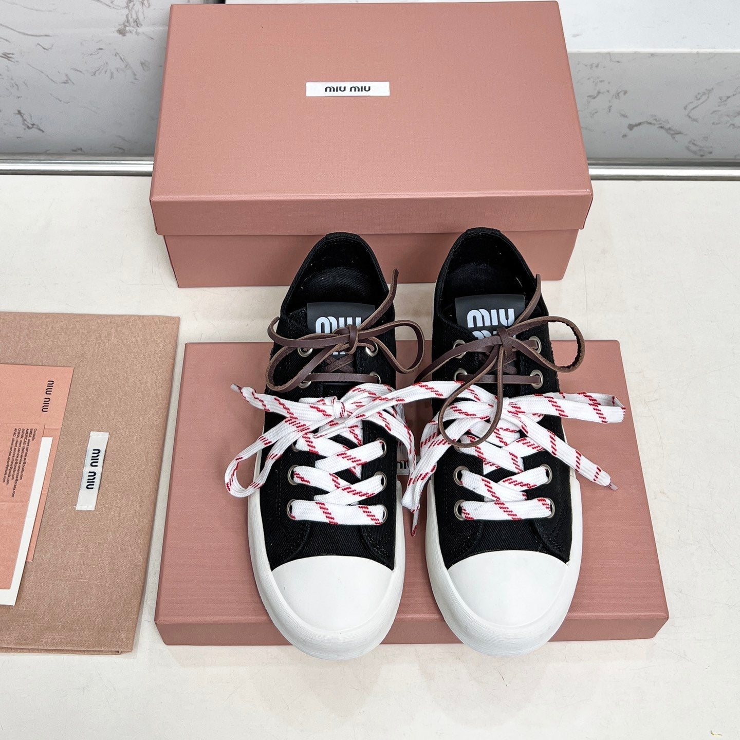 WASHED-DENIM SNEAKERS IN BLACK CANVAS WITH BROWN AND STRIPED LACES、mysite、Cacoeks