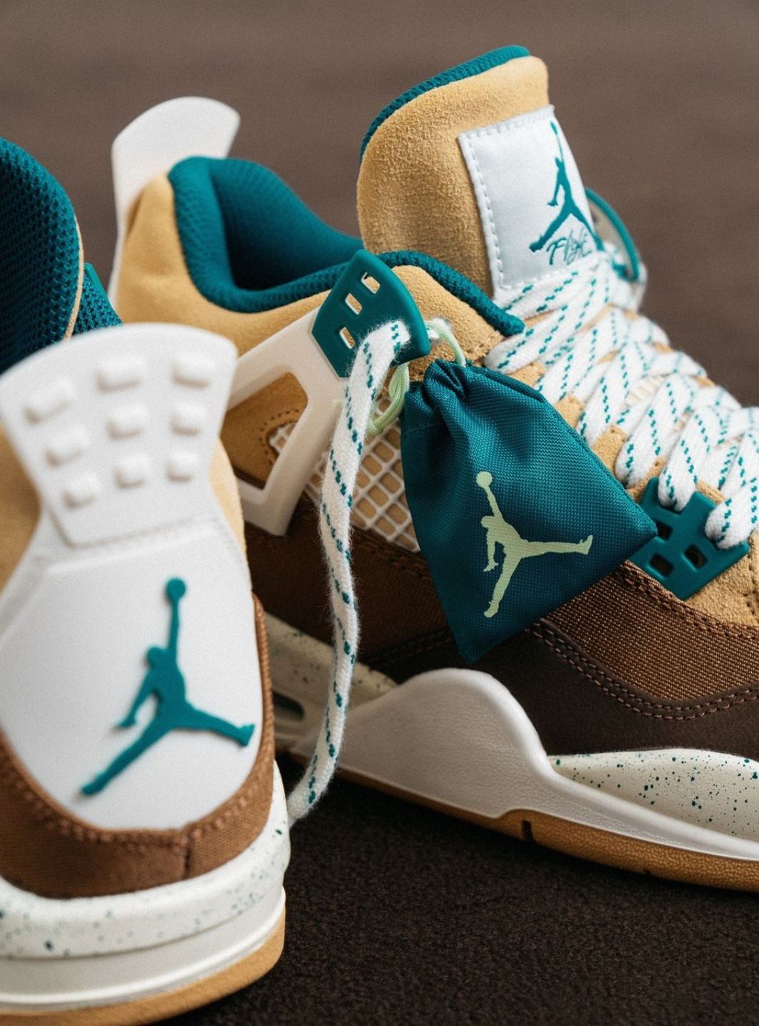 Air Jordan 4 Retro Cacao Wow、JORDAN、Cacoeks