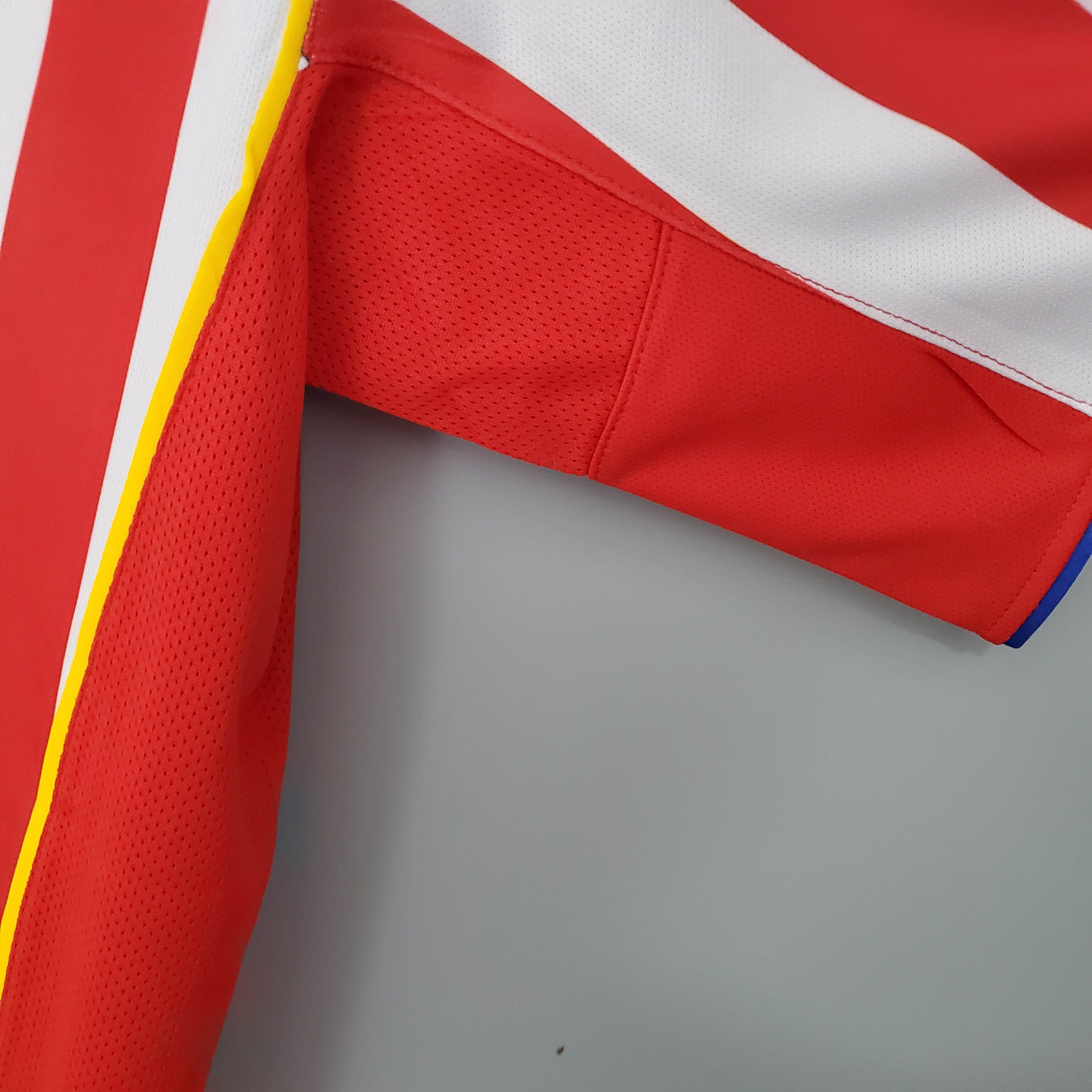 2004/2005 Retro Atletico Madrid Home Soccer Jersey 1:1 Thai Quality:football jersey mysite: unitedjerseyfootball 邓江浪:football