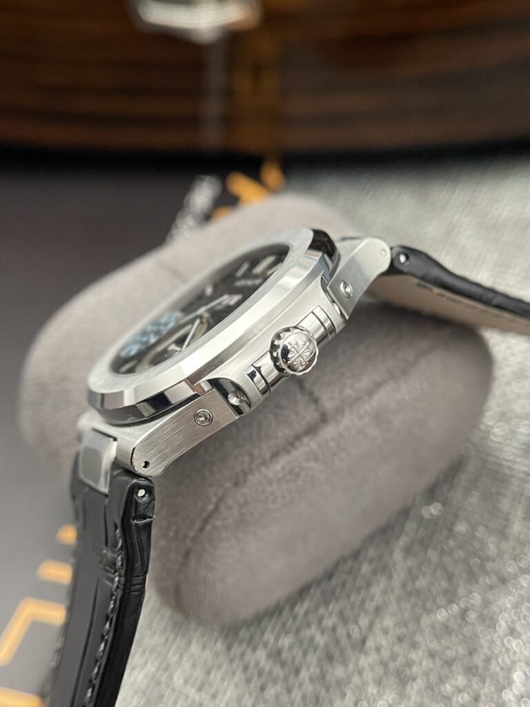 Đồng Hồ Patek Philippe Nautilus 5726 Fake 11 Nam Dây Da GRF 40mm (7)