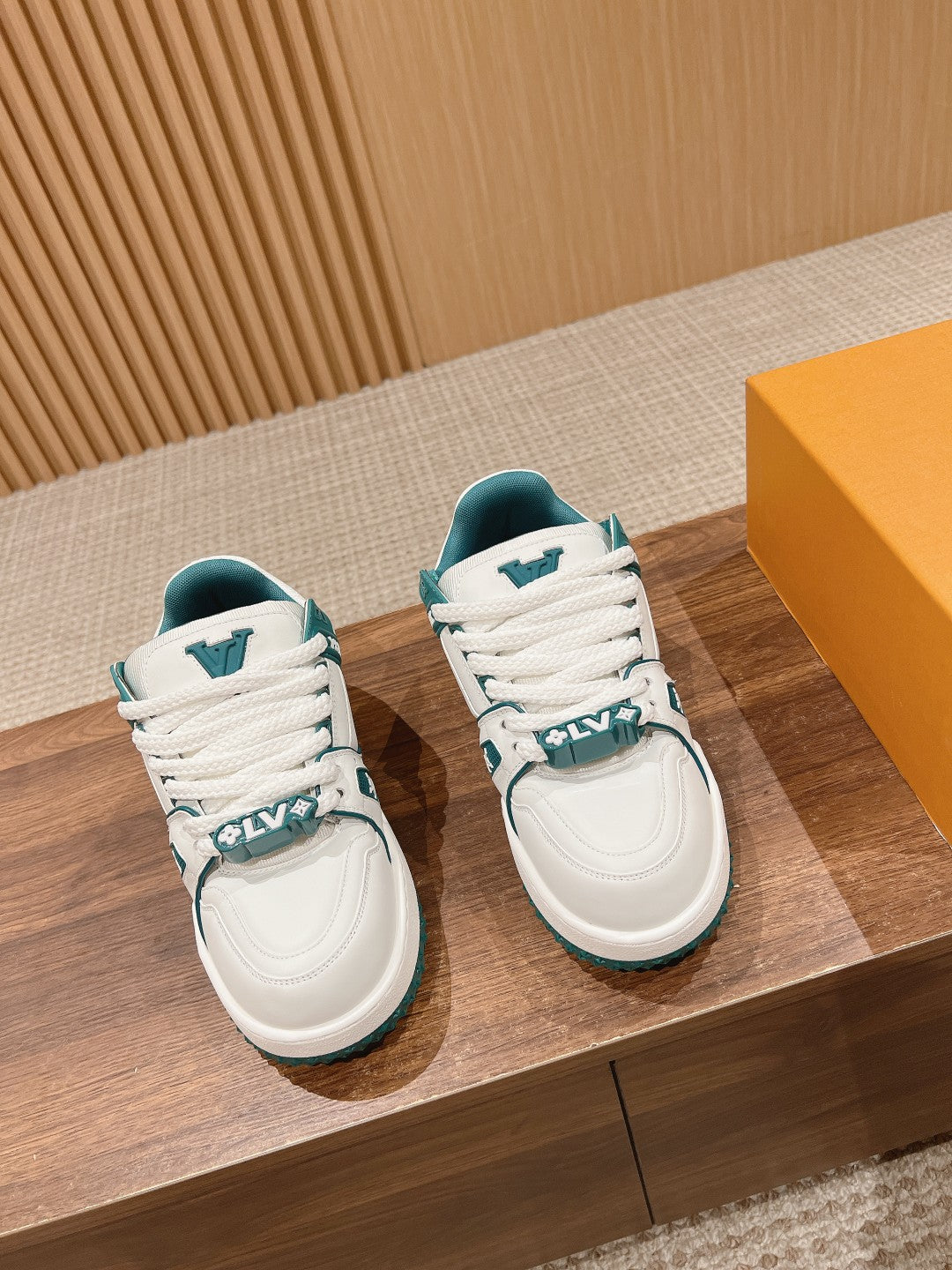 LV Trainer Maxi Sneaker White Mix Emerald Green Calfskin、mysite、Cacoeks