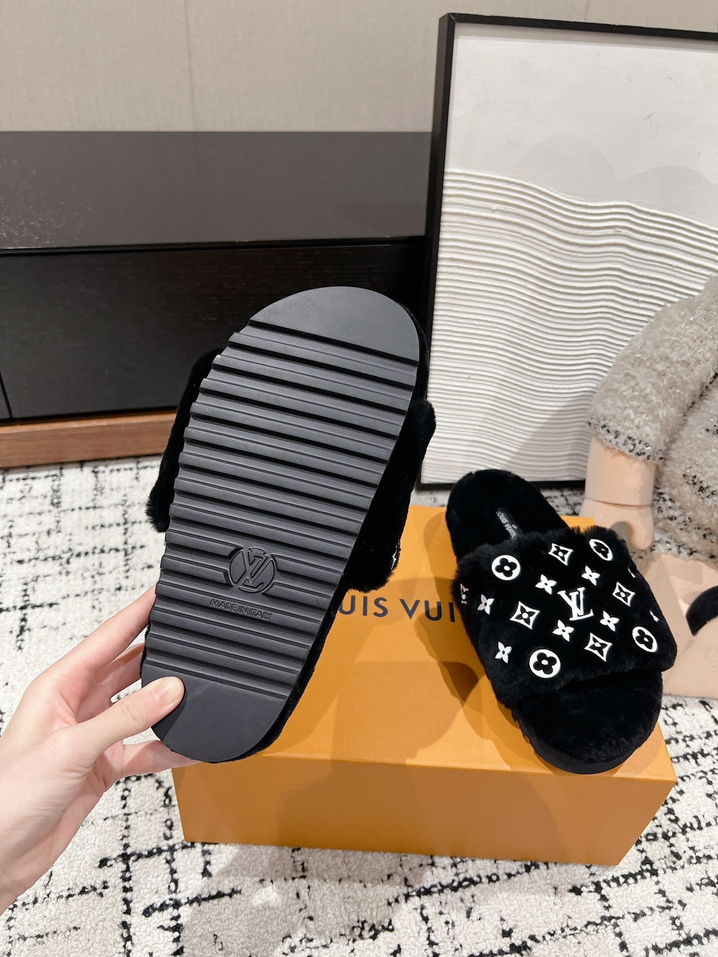 SLIPPER IN BLACK WOOL WITH WHITE LOGO、mysite、Cacoeks