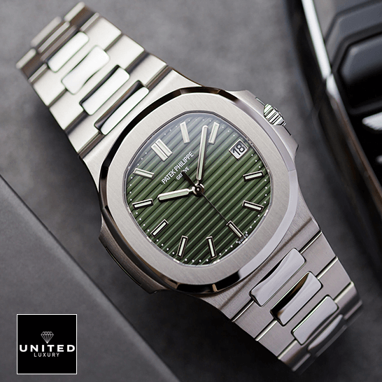 Patek Philippe Nautilus Green Replica 1 Patek Philippe Nautilus Steel 5711_1A-014 Green Dial Replica front view