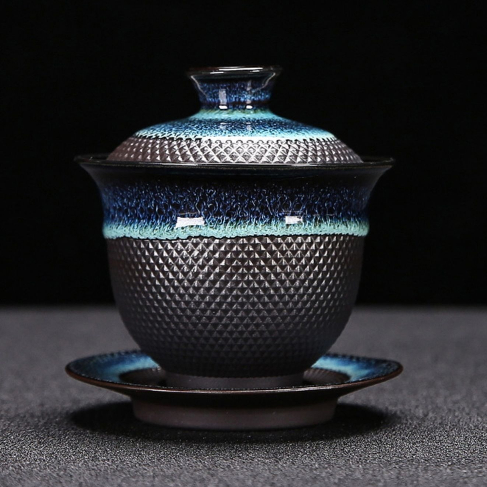 GEEK BAR-https://www.hot-toy.com/