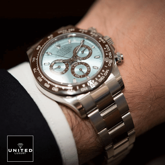 Rolex Daytona Cosmograph 116506 Blue Dial Oyster 5 Rolex Daytona Cosmograph 116506 S.Steel Oyster Bracelet Black Bezel on his arm
