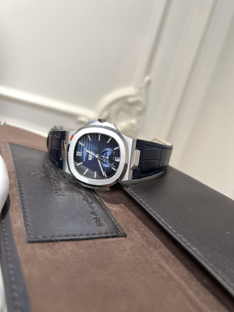 Đồng Hồ Patek Philippe Nautilus 5726G Màu Xanh Blue PPF (1)