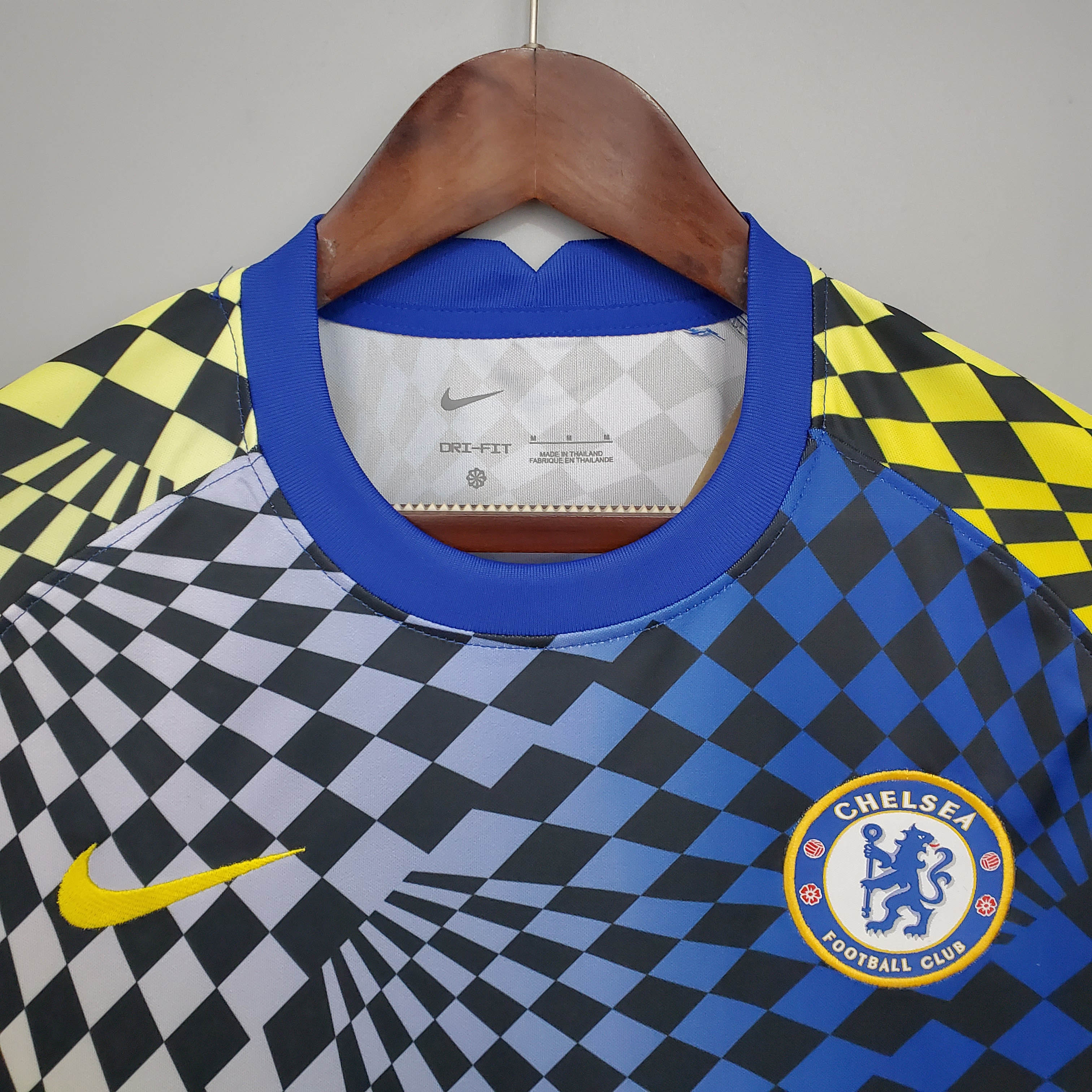 2021-2022 Chelsea Training Suit Blue And Yellow:football jersey mysite: unitedjerseyfootball 邓江浪:football