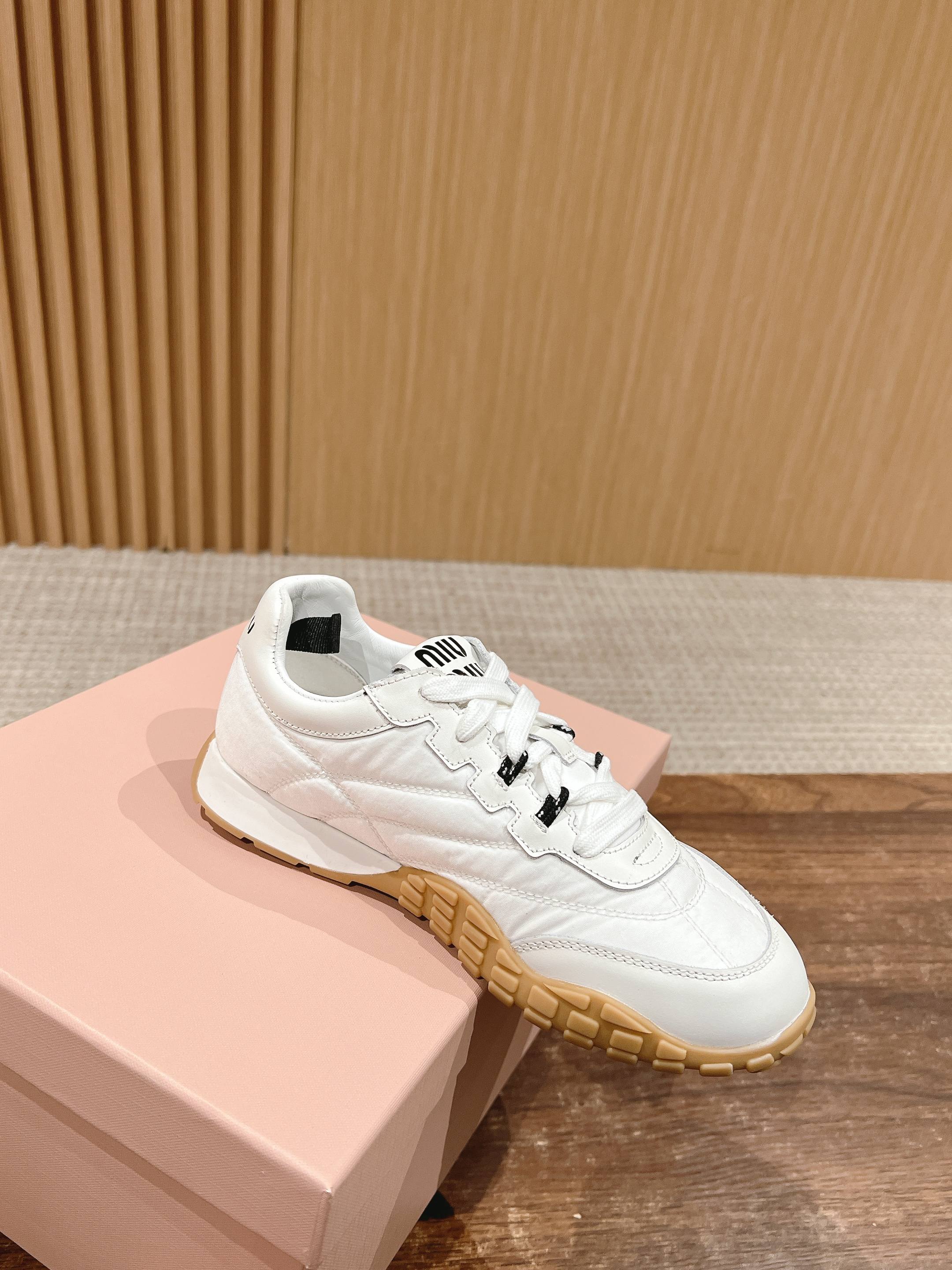 RUNNING SNEAKERS IN WHITE LAMBSKIN AND FABRIC ANTI-SLIP RUBBER SOLE、mysite、Cacoeks
