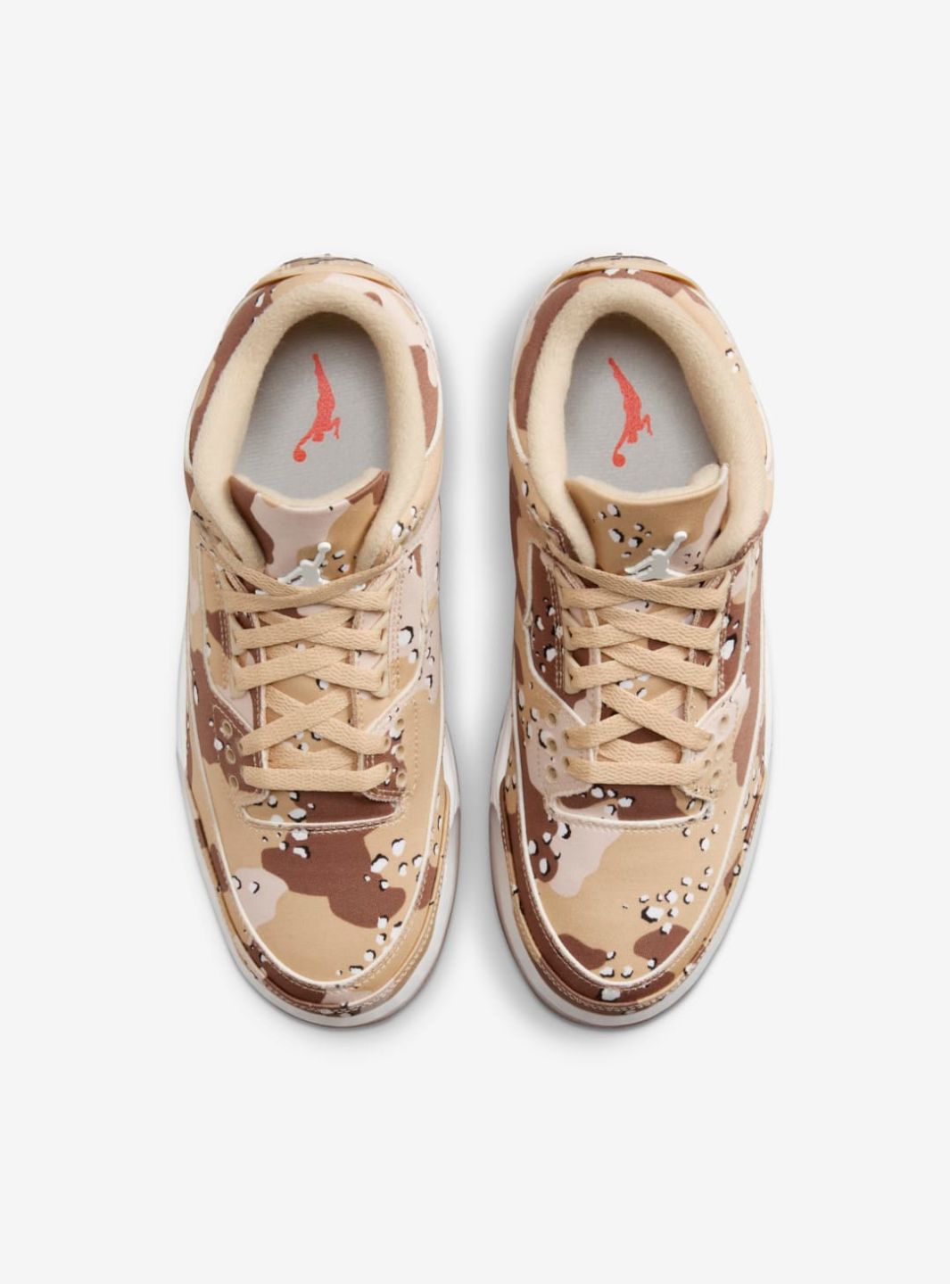 Air Jordan 3 Retro WNBA Desert Camo、JORDAN、Cacoeks