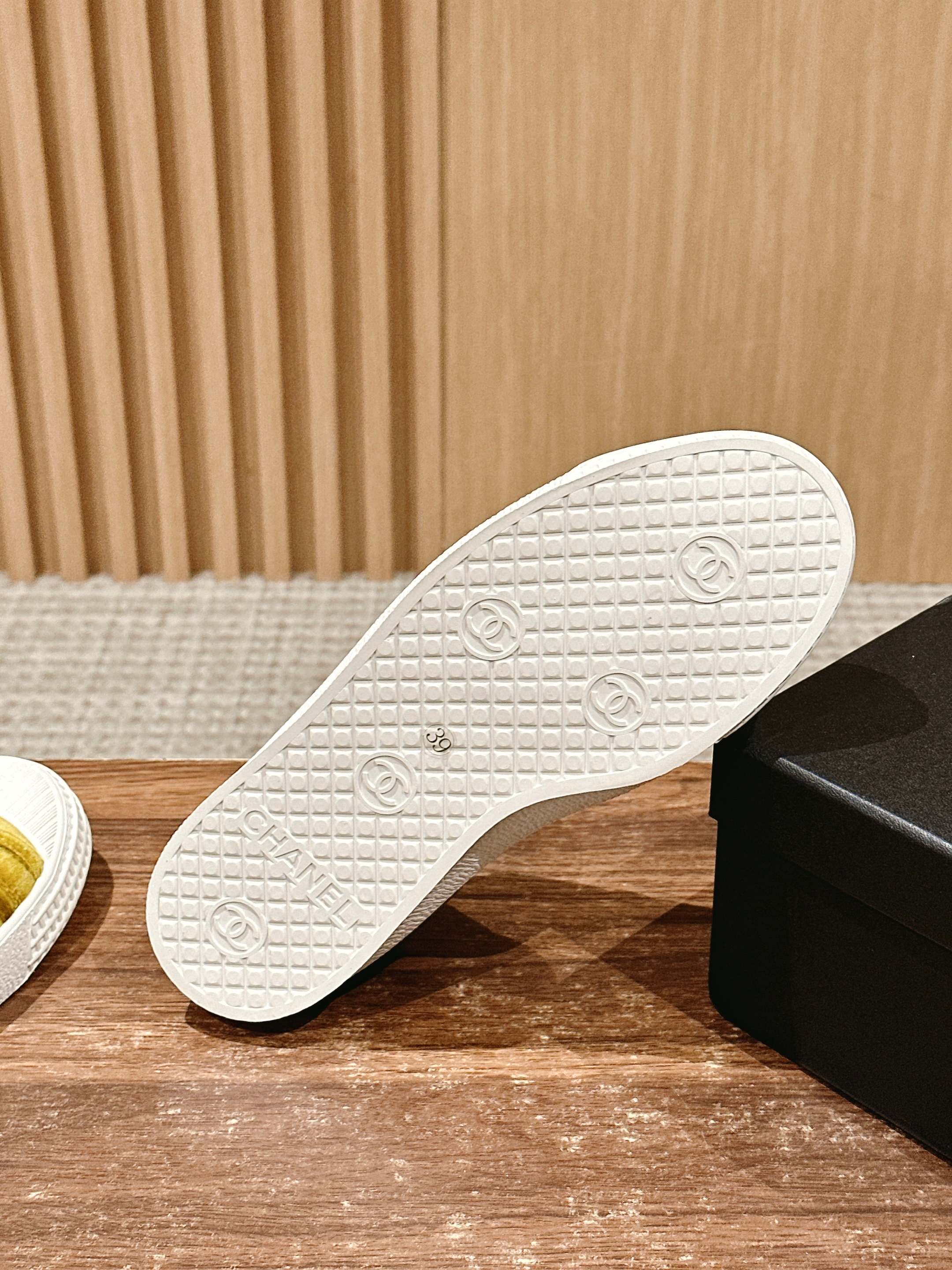 CONVERSE SNEAKER IN DIJON YELLOW VELVET、mysite、Cacoeks