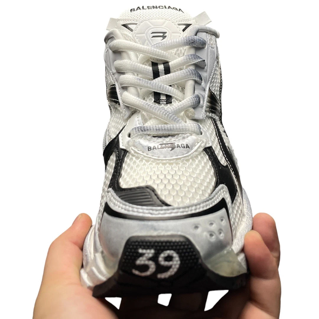 Balenciaga Runner Gradient Sneaker in Black White、mysite、Cacoeks