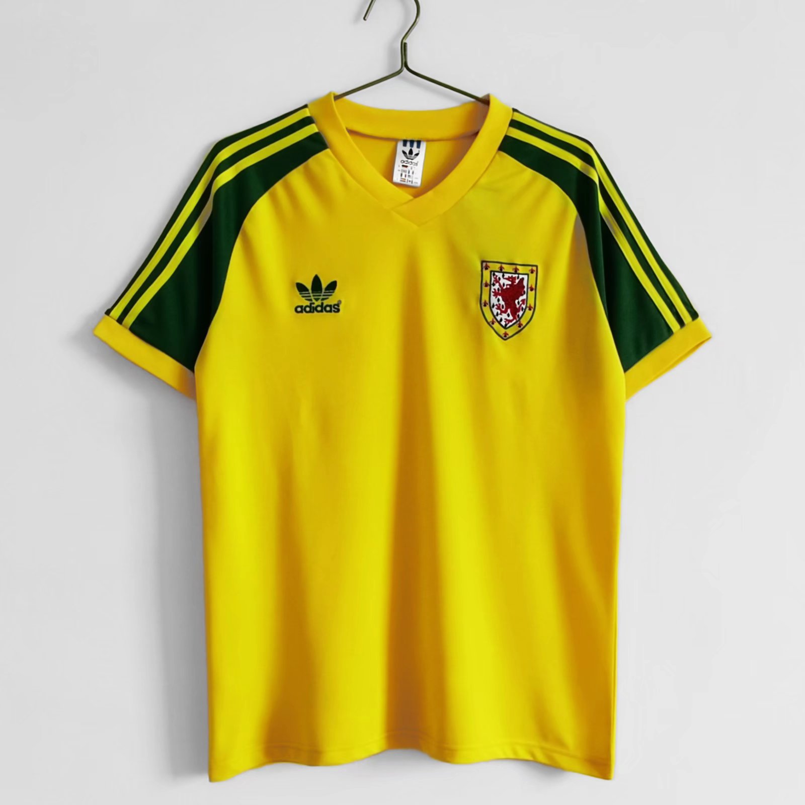 ManixJersey.com | Retro Wales 1982 Away Stadium Jersey -Customize Name, Number and Patch | Worldwide Shipping