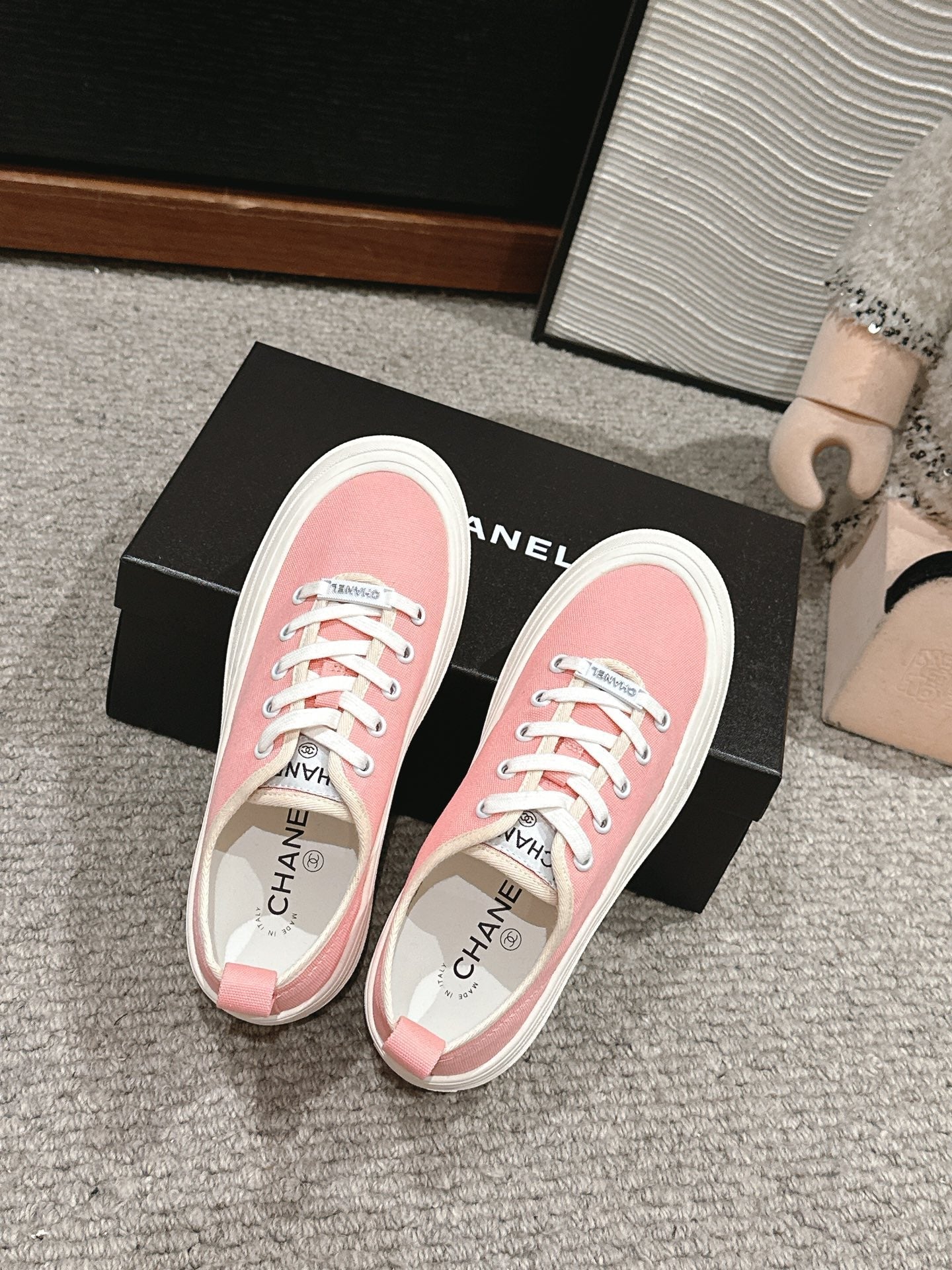 LACE-UP SNEAKERS IN PASTEL PINK CANVAS、mysite、Cacoeks