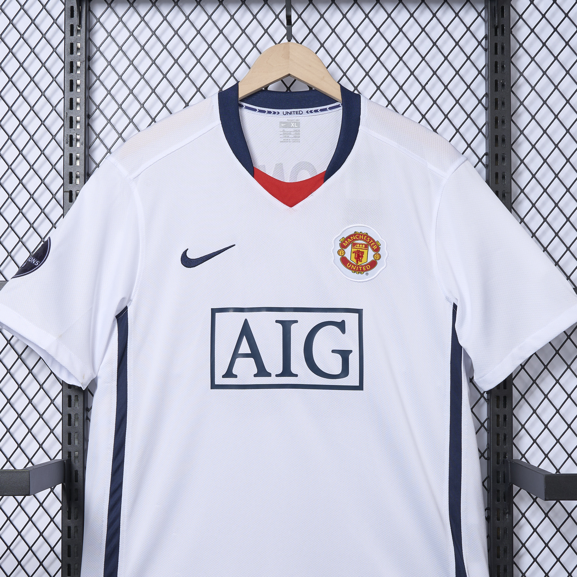 ManixJersey.com | Retro Manchester United 08-09 Away Jersey -Customize Name, Number and Patch | Worldwide Shipping