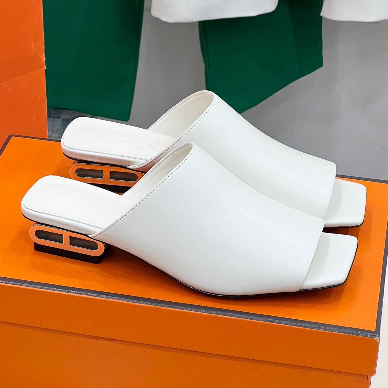 IDOLE SANDAL IN WHITE CALFSKIN、mysite、Cacoeks