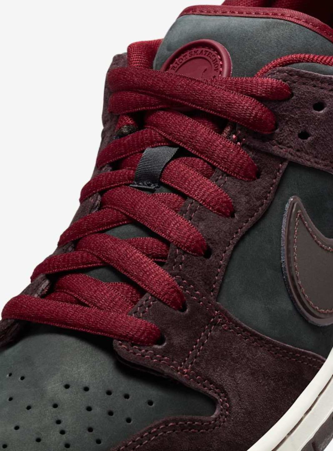 Nike SB Dunk Low Riot Skateshop、NIKE、Cacoeks