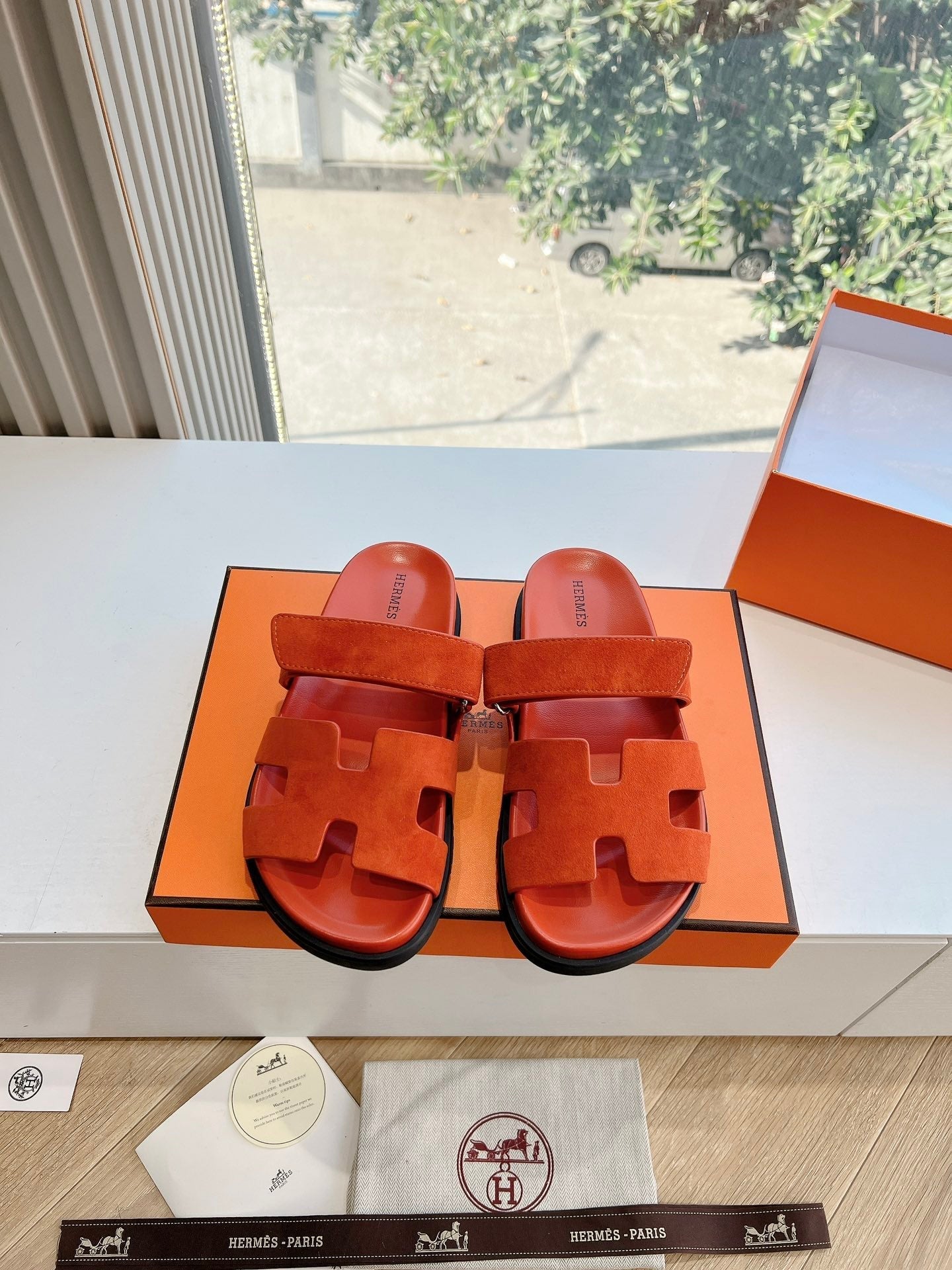 CHYPRE SANDAL IN FIRE ORANGE SUEDE、mysite、Cacoeks